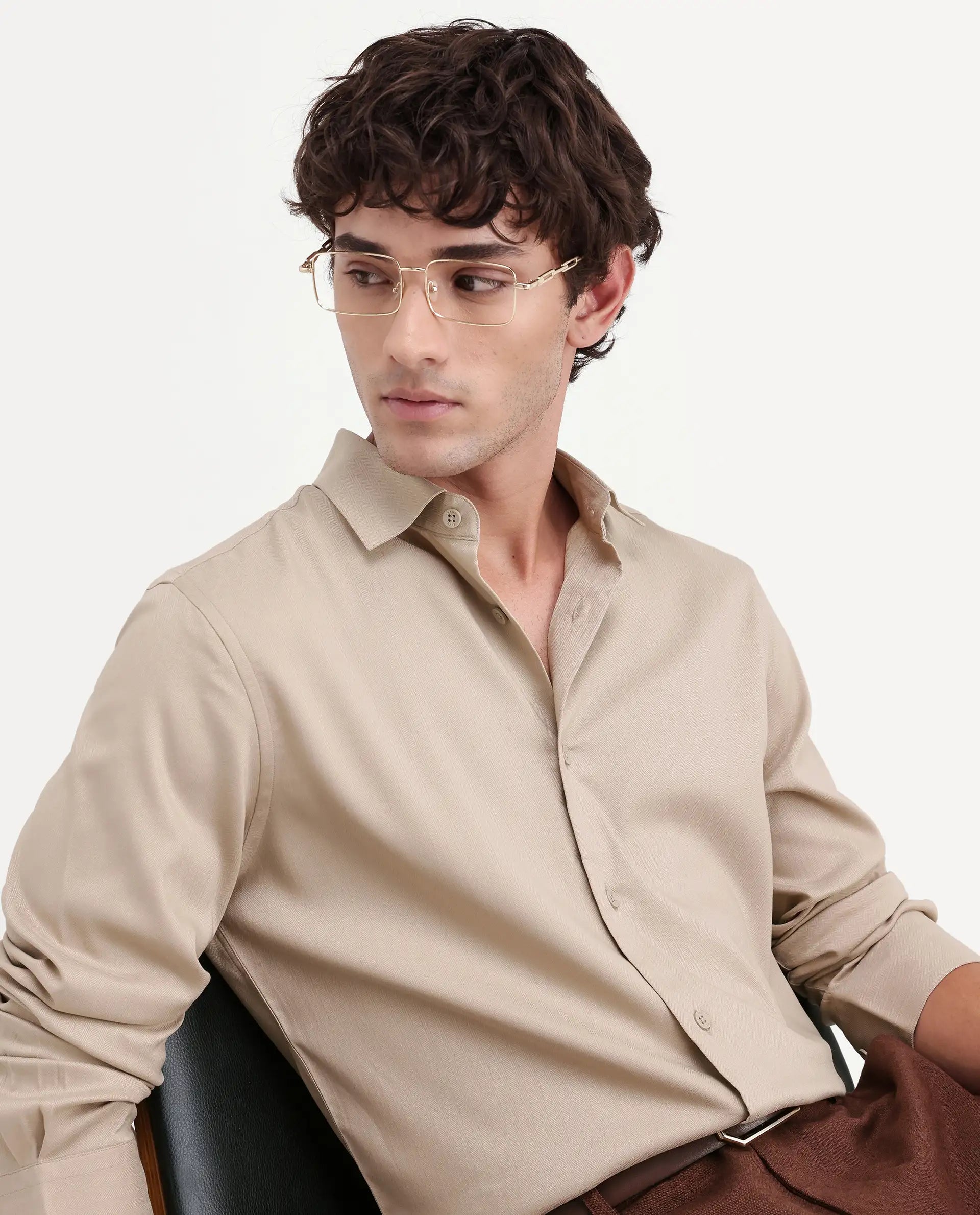 Rare Rabbit Men's Mer-Aw26 Beige Polyester Blend Spread Collar Regular Plain Shirt