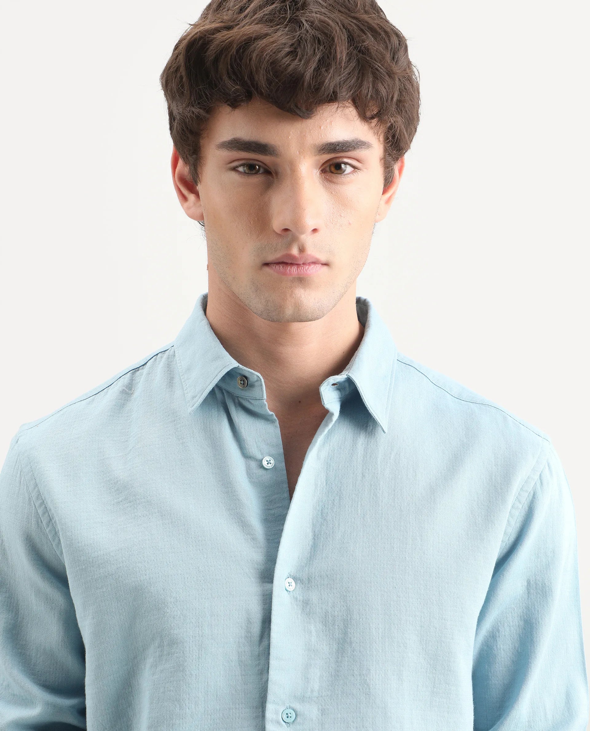 Rare Rabbit Men's Layer-Ls-Aw26 Light Blue Cotton Spread Collar Regular Plain Shirt