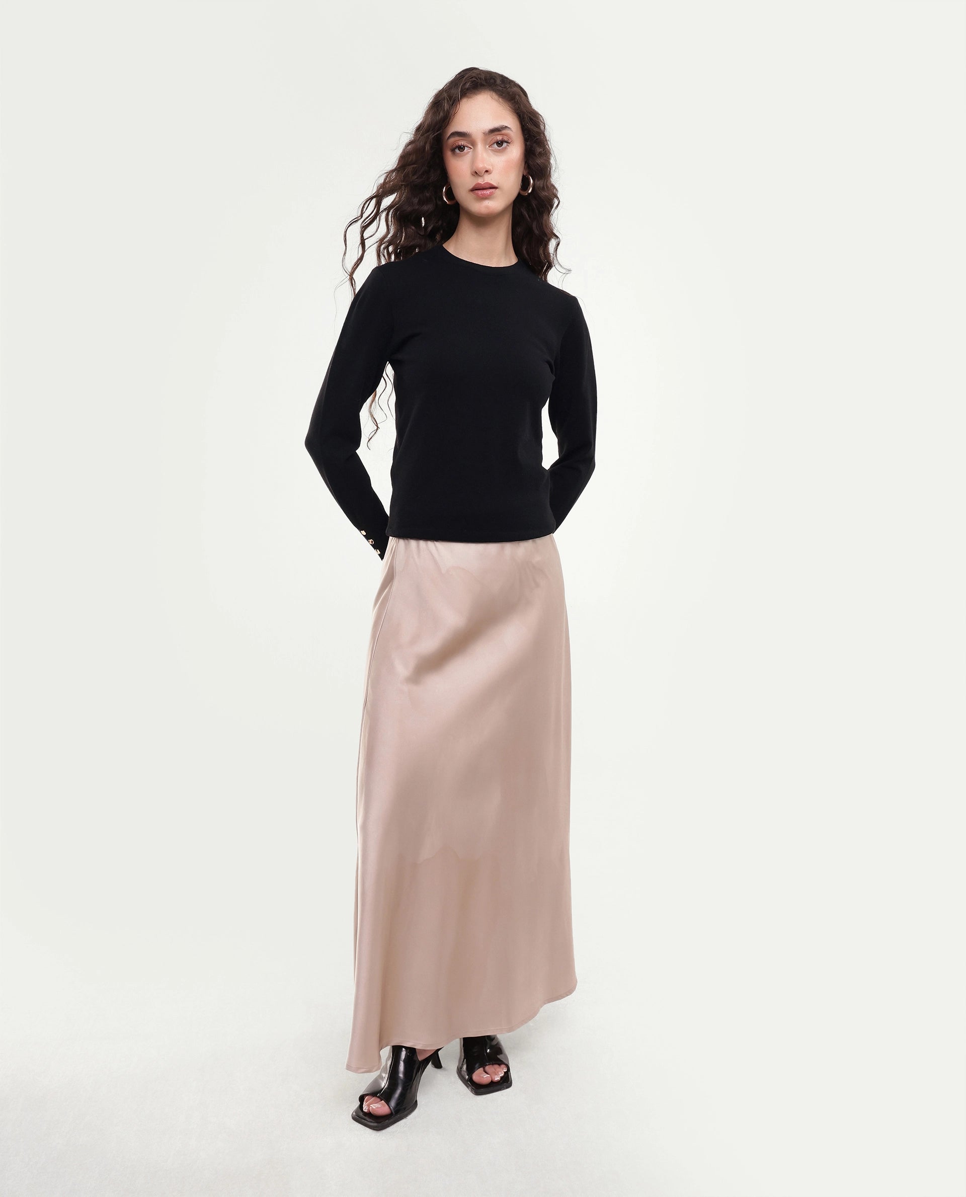 Rareism Women's Loran Black Solid Viscose Blend Regular Fit Full Sleeve Top