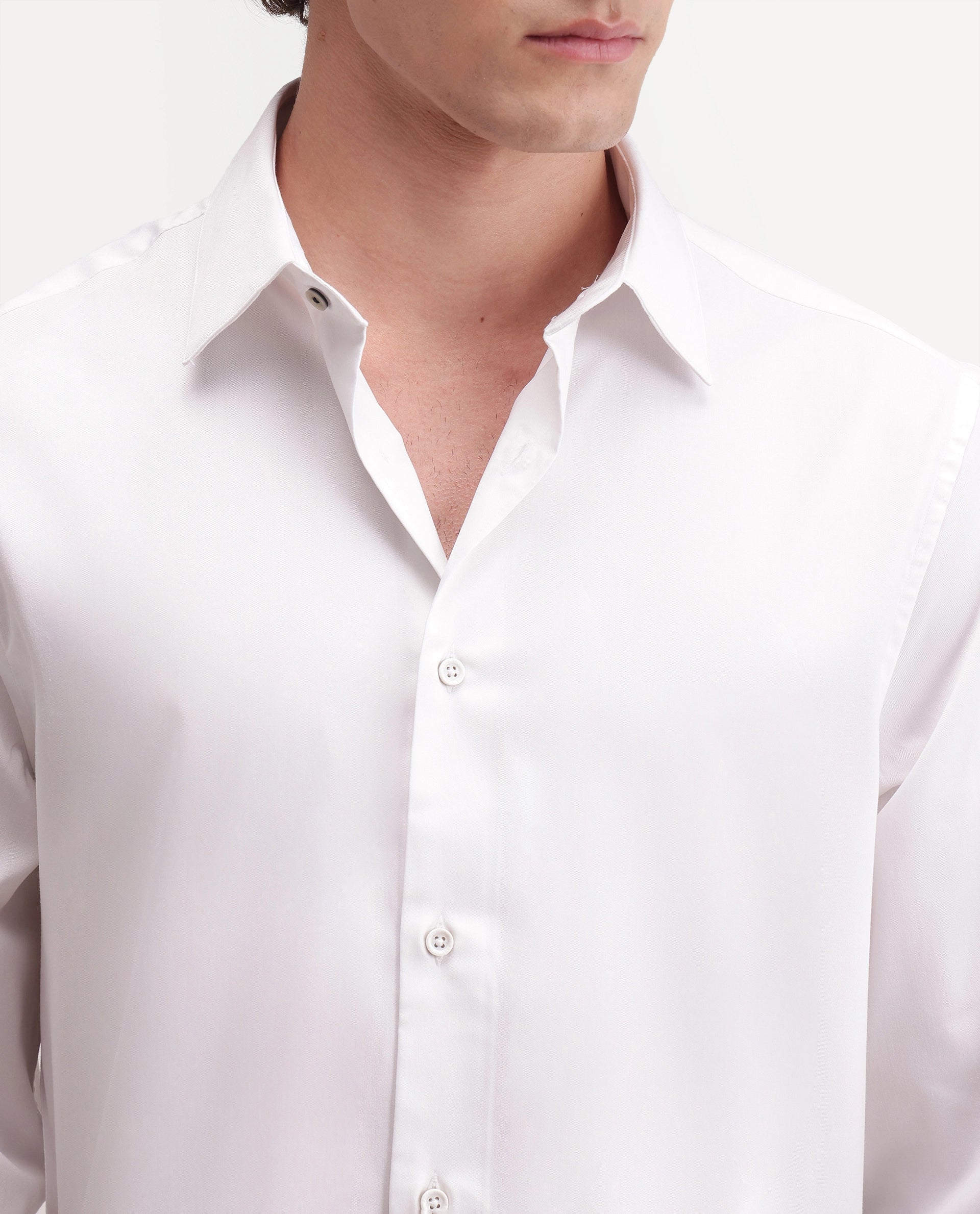 Rare Rabbit Men's Zapi White Polyester Blend Spread Collar Regular Fit Plain Shirt