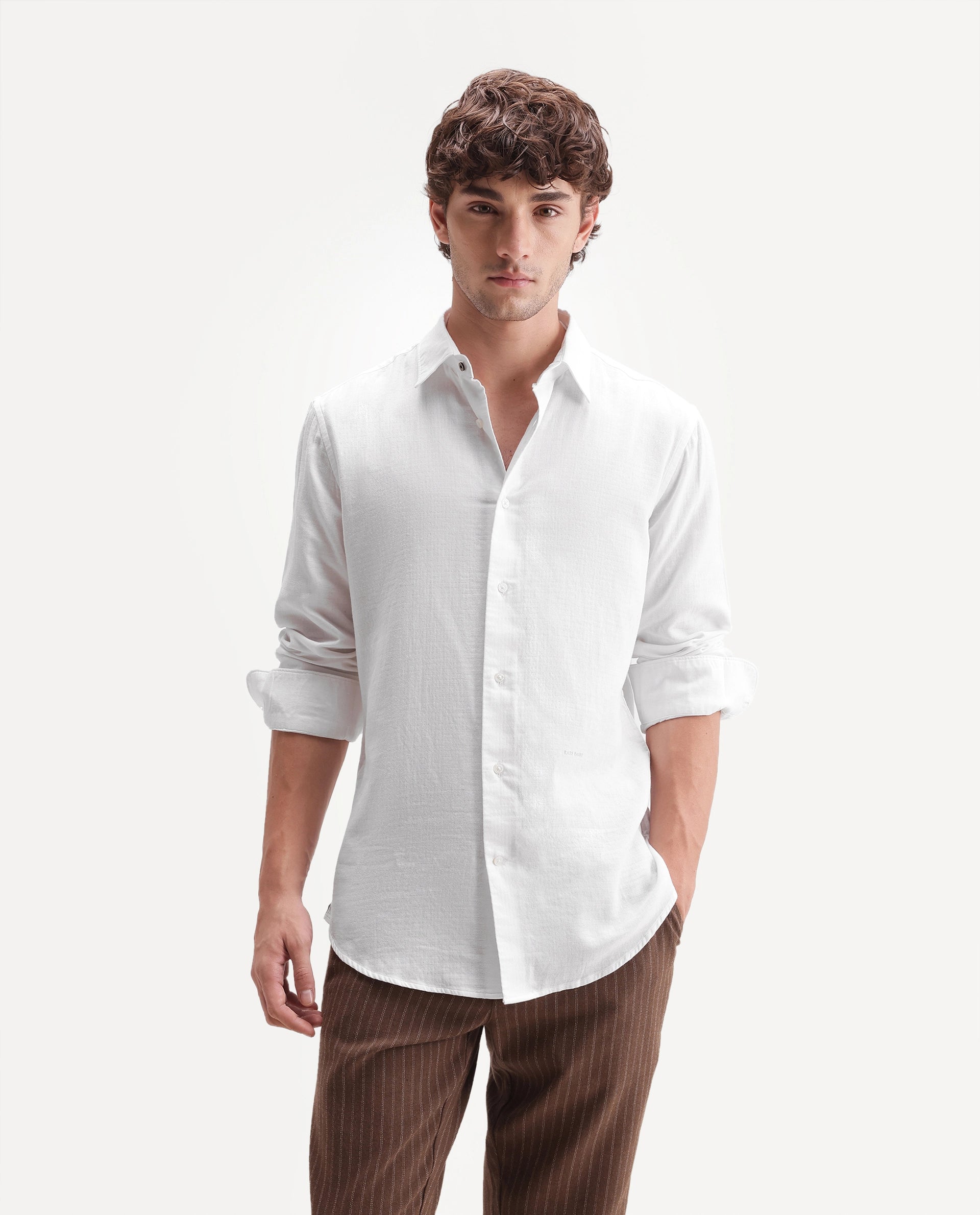 Rare Rabbit Men's Ryv Primary Off White Cotton Spread Collar Button Regular Plain Shirt