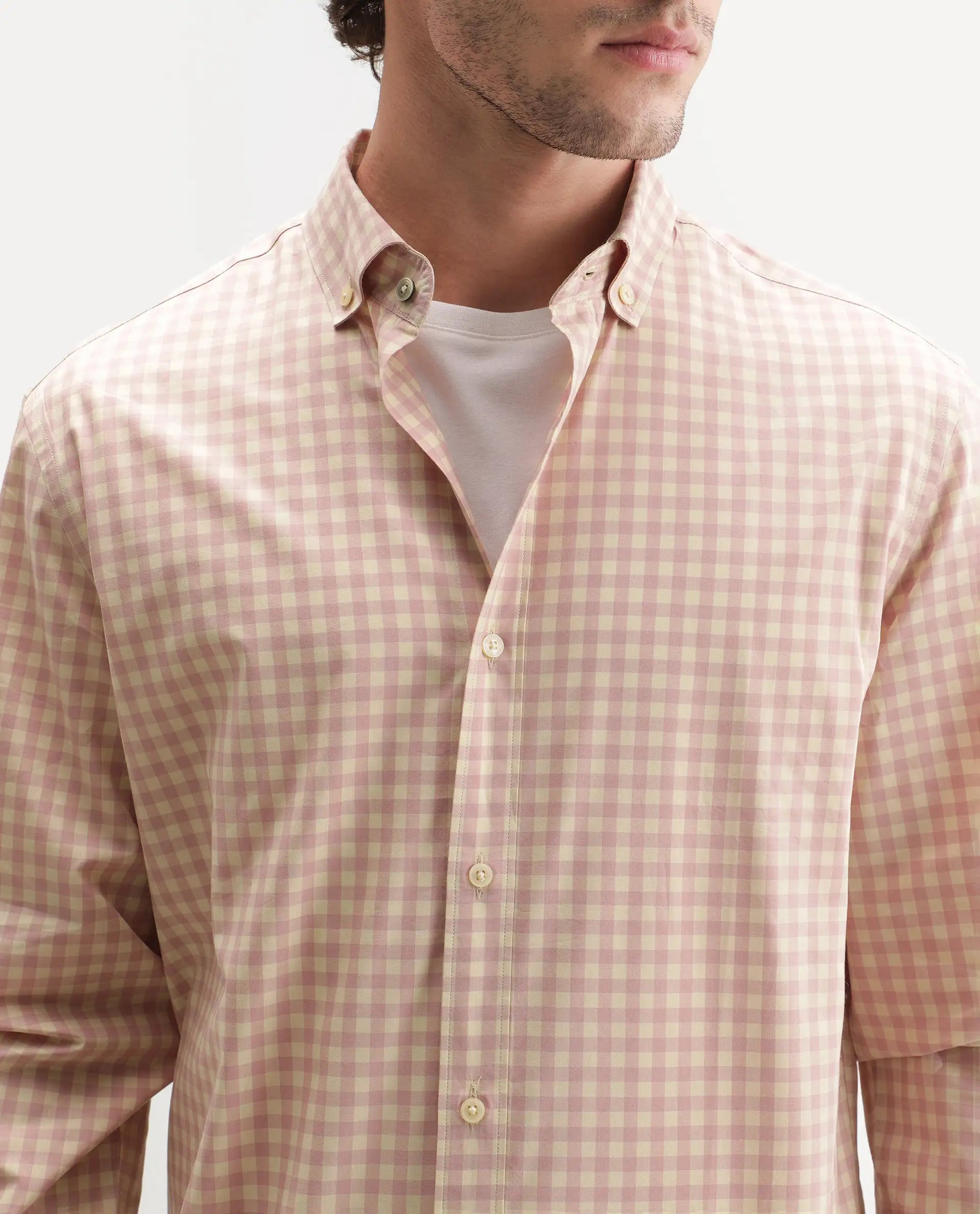 Rare Rabbit Men's Drak Dark Pink Cotton Blend Spread Collar Button Regular Checked Shirt