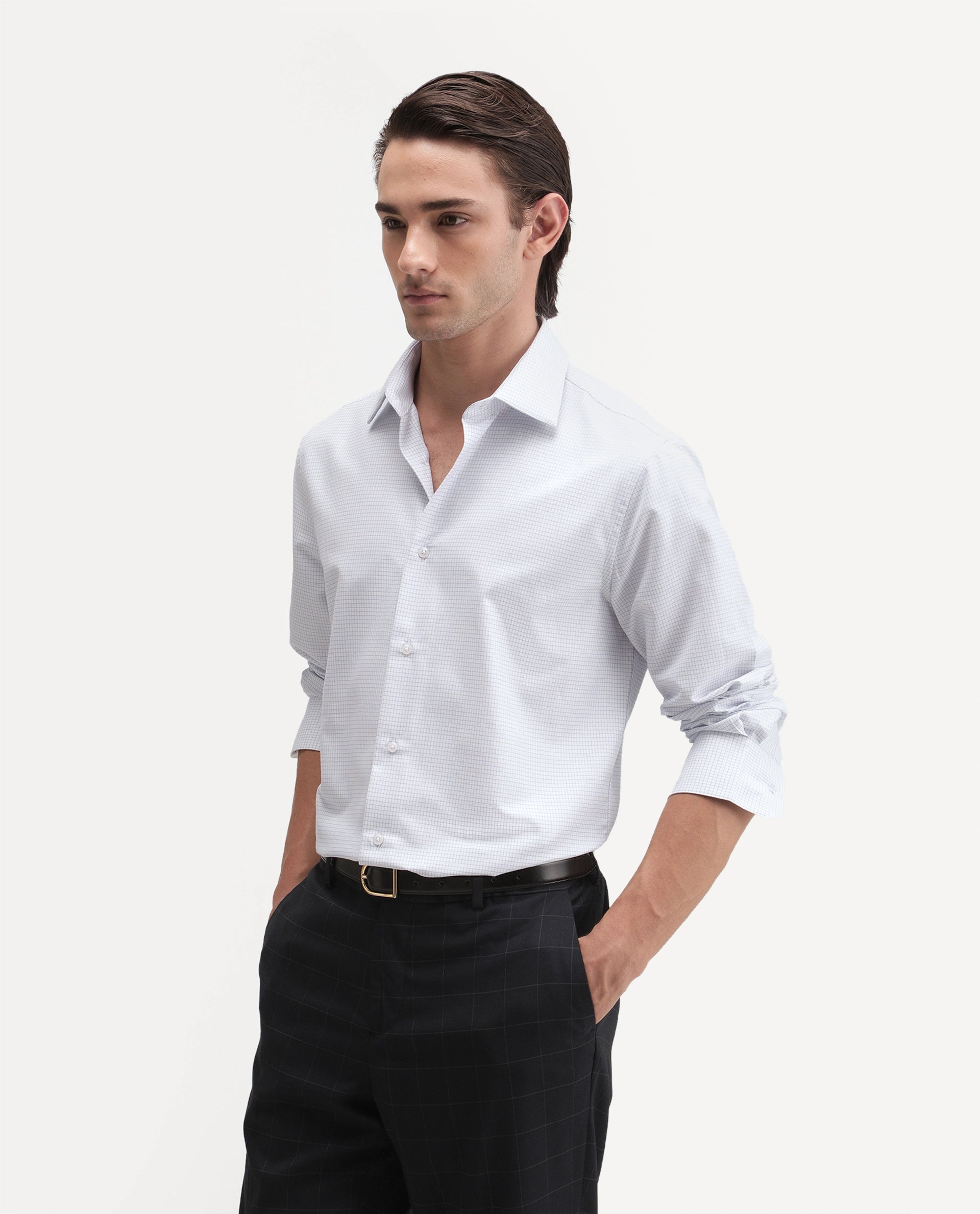 Rare Rabbit Men's Eral Primary White Polyester Blend Spread Collar Button Regular Checked Shirt
