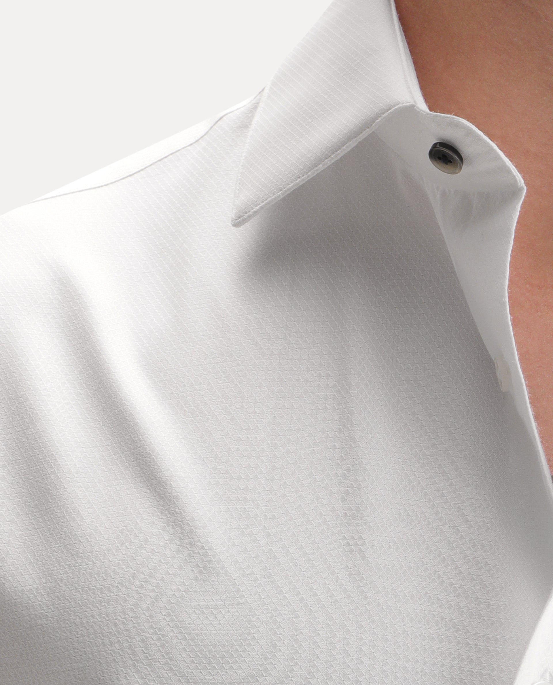 Rare Rabbit Men's Orvex Primary White Polyester Blend Spread Collar Button Regular Plain Shirt