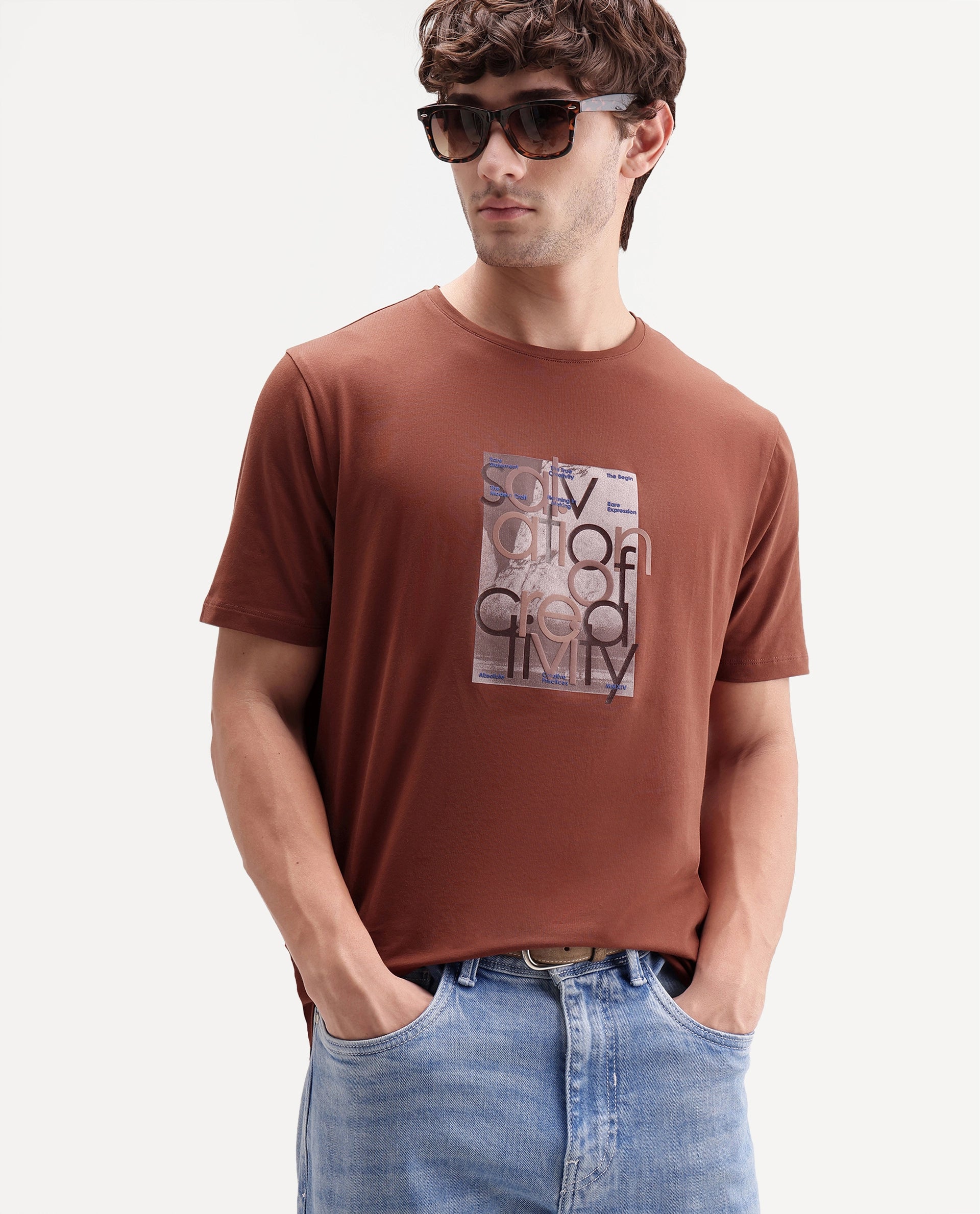 Rare Rabbit Men's Bryn Primary Rust Cotton Blend Crew Neck Regular Graphic Print T-Shirt