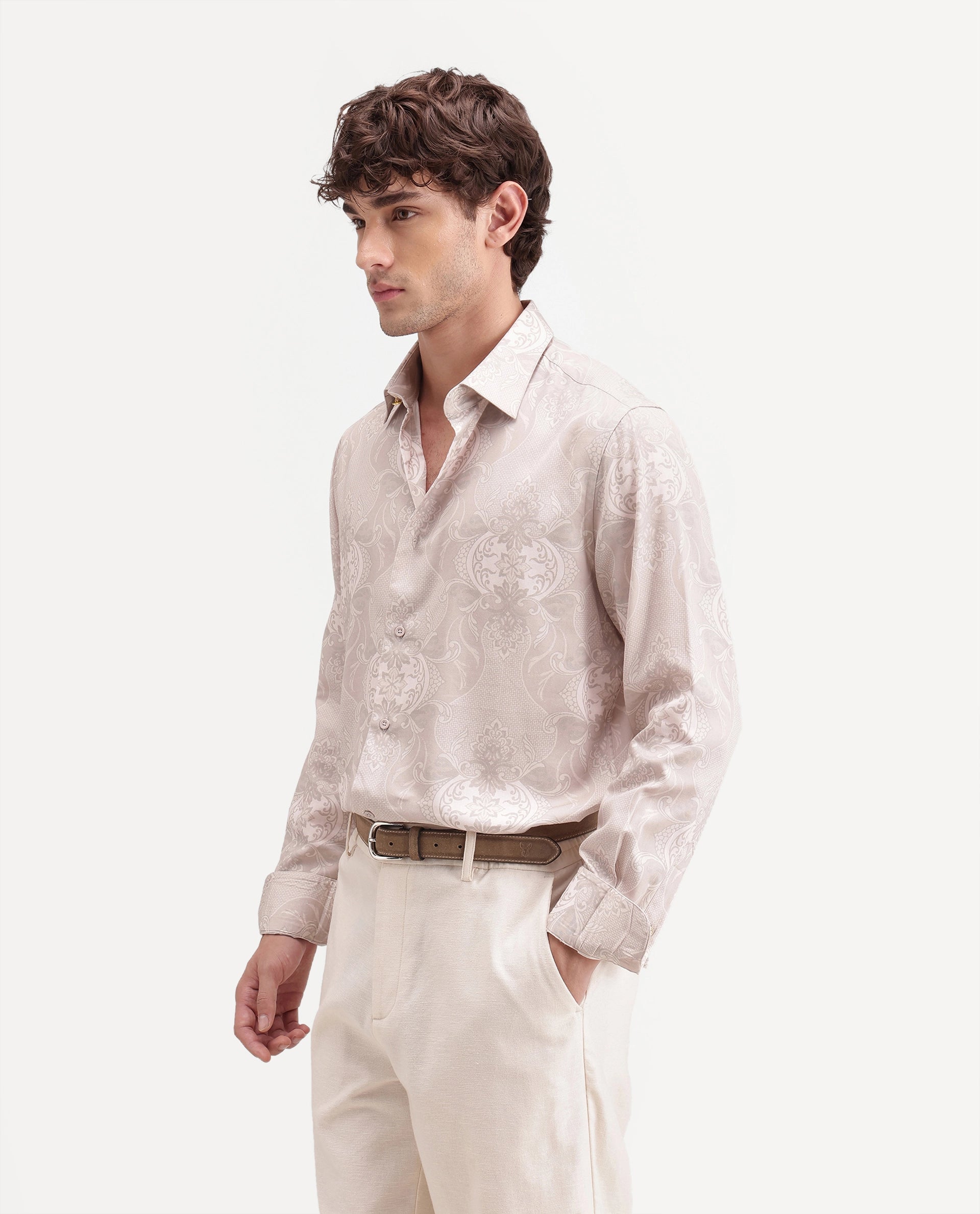Rare Rabbit Men's Beki Primary Off White Cotton Blend Spread Collar Button Regular Geometric Print Shirt