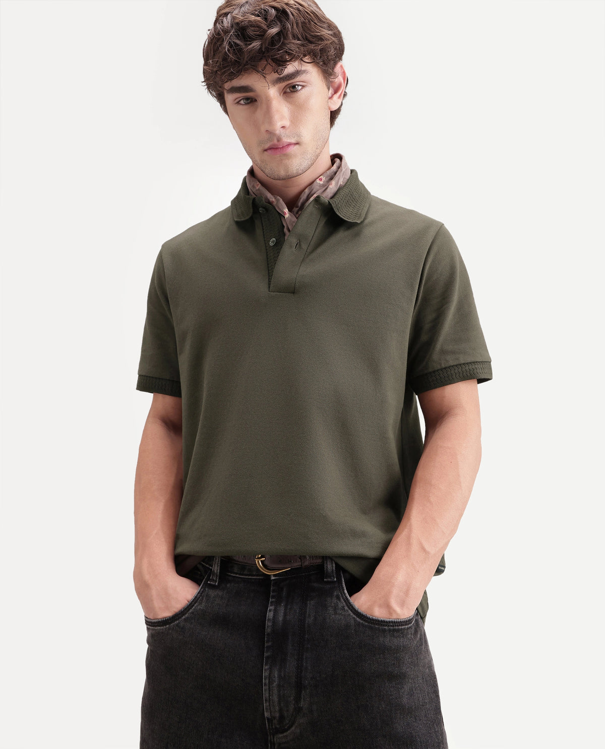 Rare Rabbit Men's Braf-A26 Olive Cotton Blend Spread Collar Regular Plain Polo
