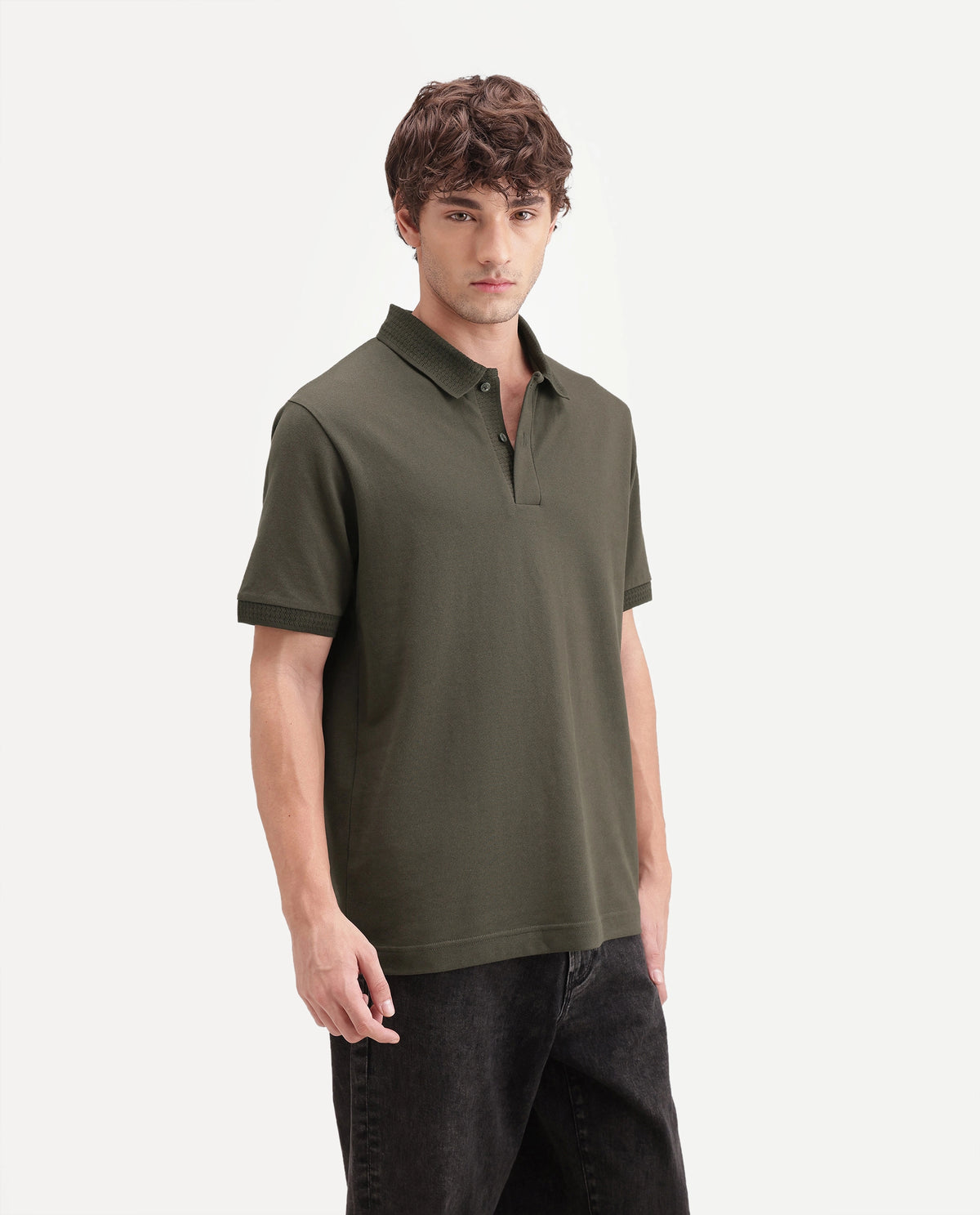 Rare Rabbit Men's Braf-A26 Olive Cotton Blend Spread Collar Regular Plain Polo