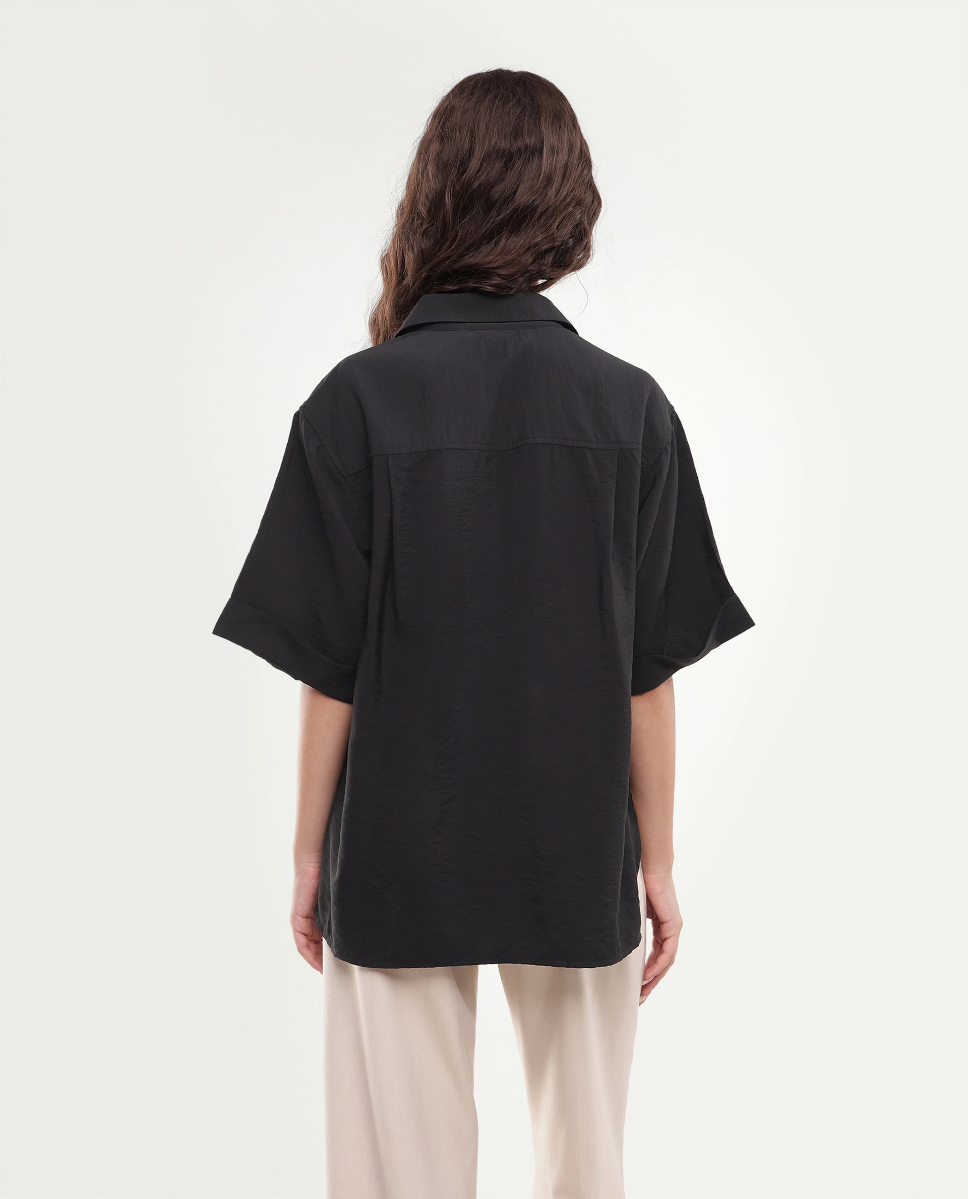 Rareism Women's Obin Black Solid Viscose Blend Boxy Short Sleeve Shirt