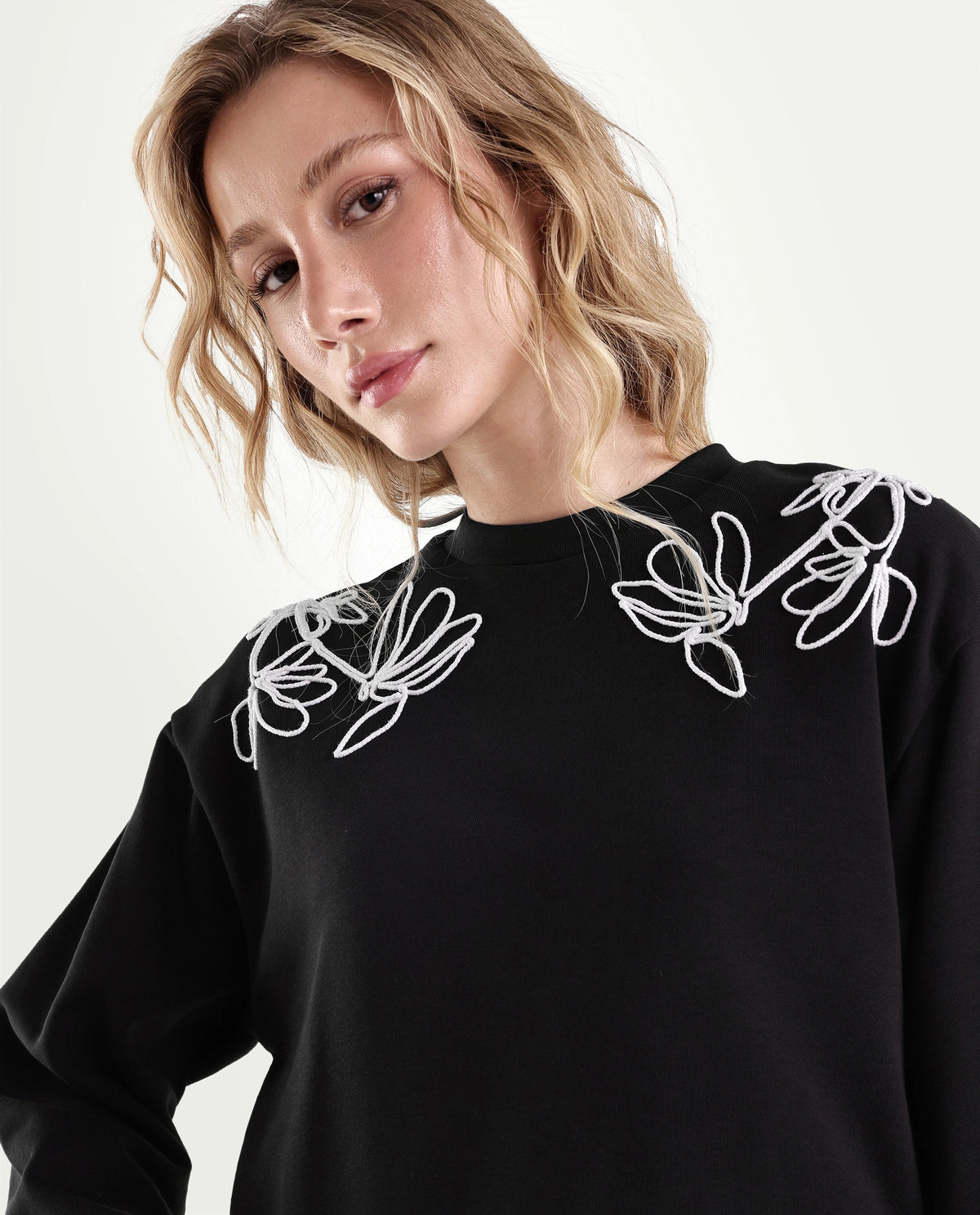 Rareism Women's Plat Black Cotton Blend Pull-On Relaxed Fit Floral Print Sweatshirt - image 3