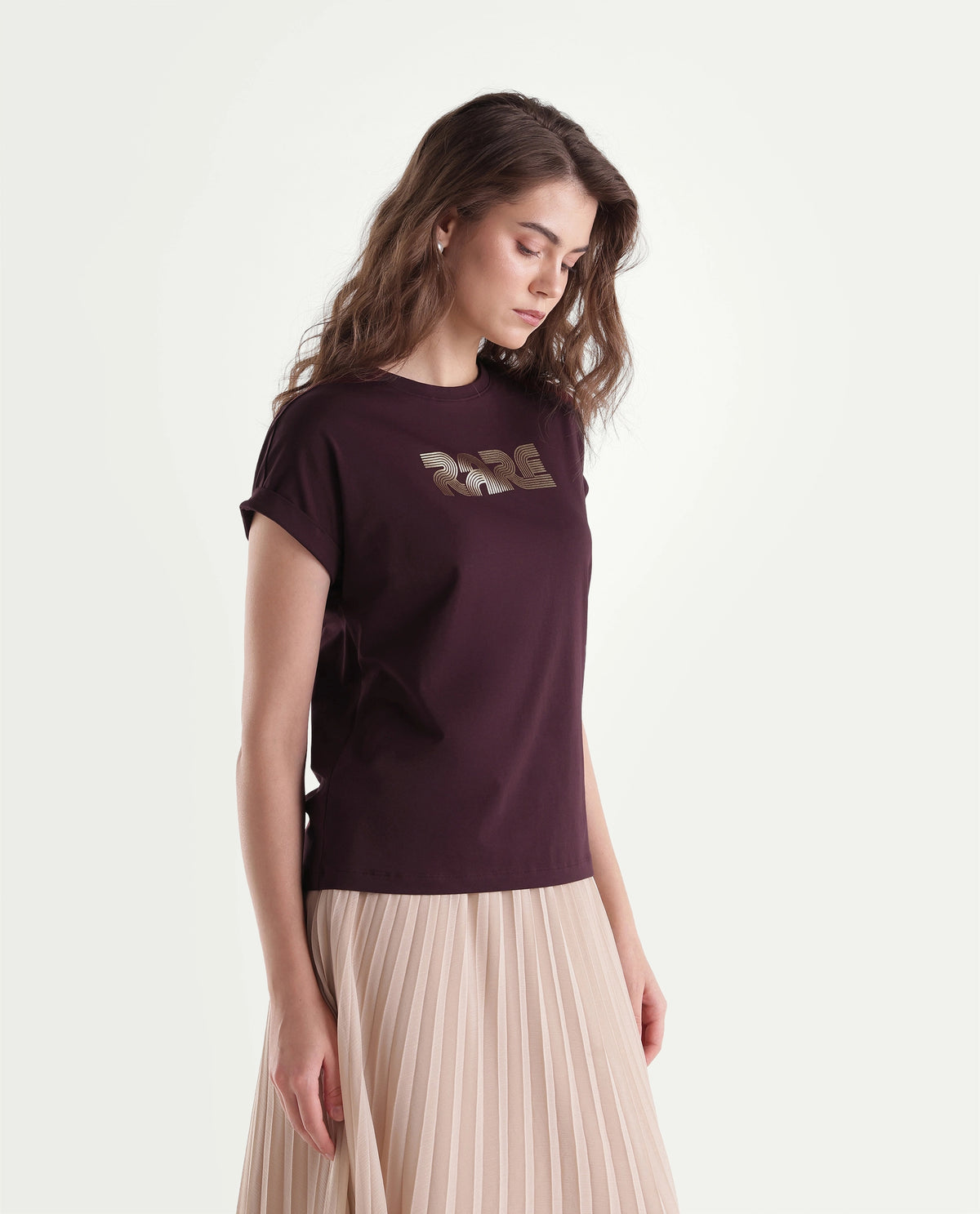Rareism Women's Poil Dark Maroon Cotton Blend Pull-On Relaxed Fit Typography Print T-Shirt