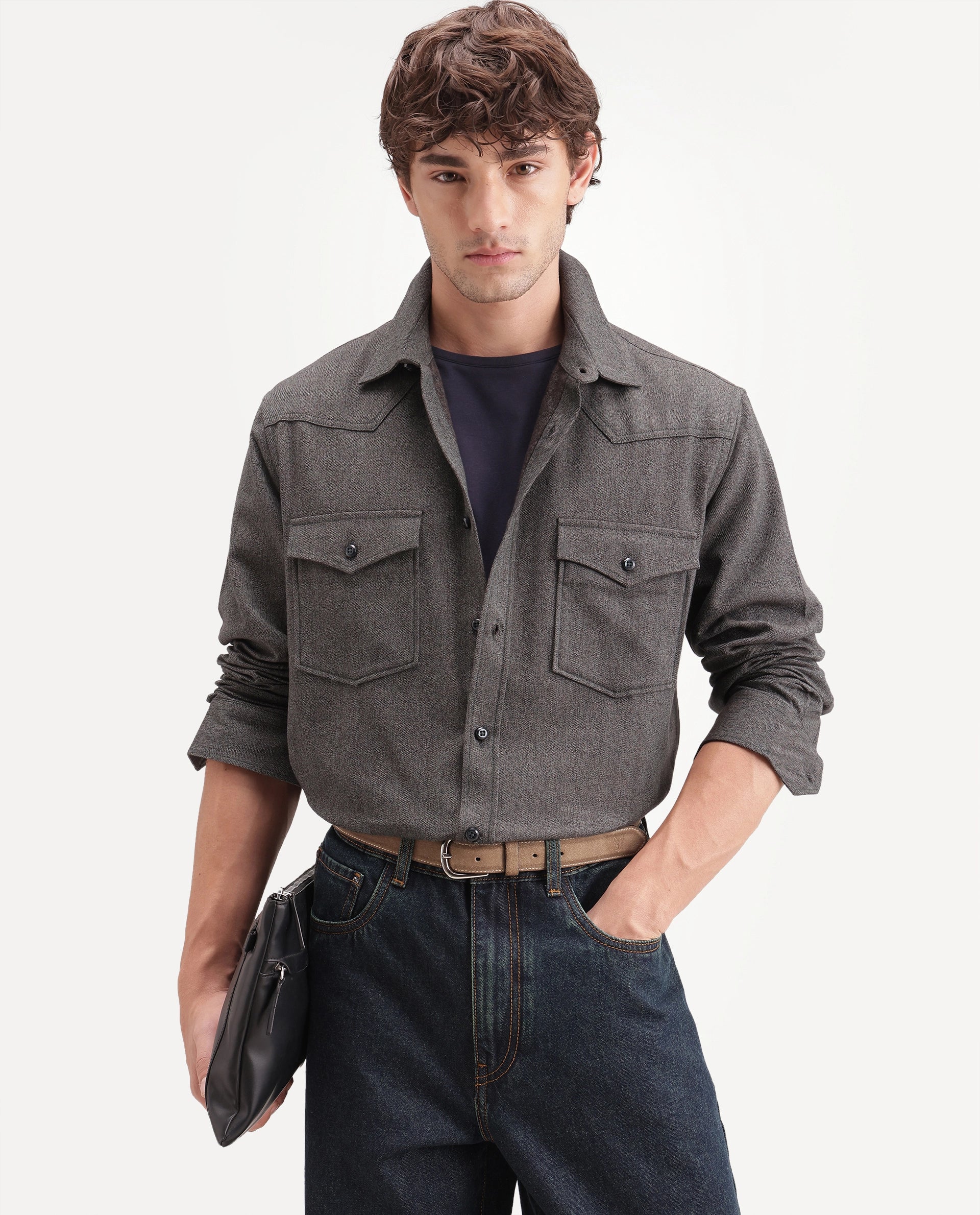 Rare Rabbit Men's Plum Green Cotton Spread Collar Regular Plain Shirt