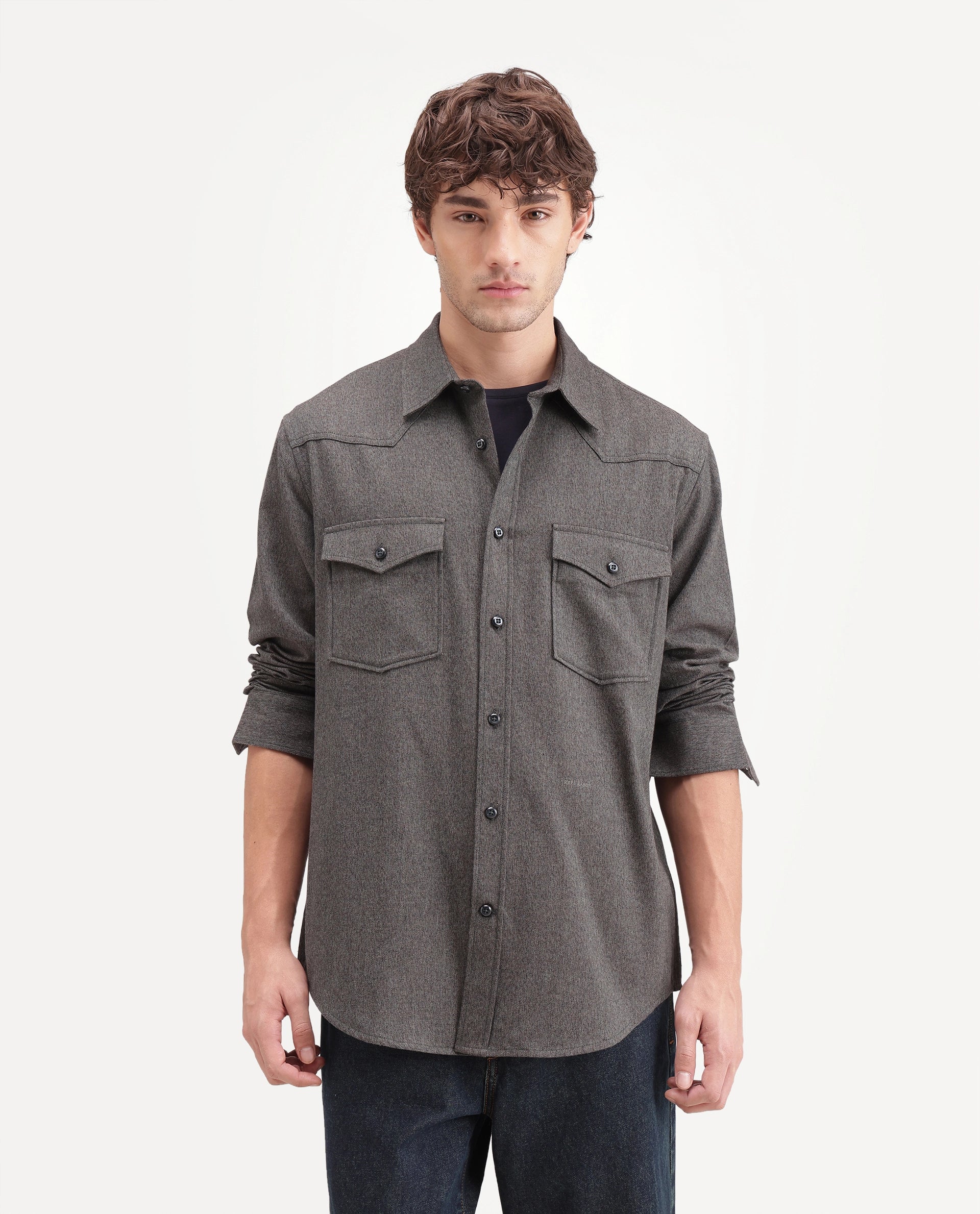 Rare Rabbit Men's Plum Green Cotton Spread Collar Regular Plain Shirt