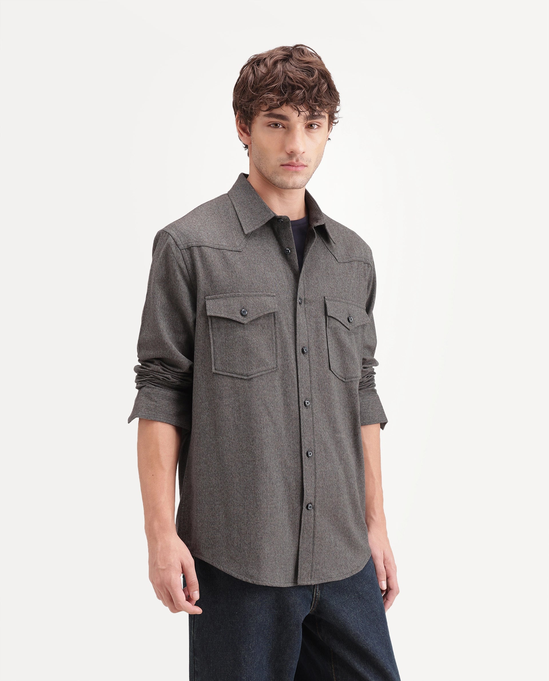 Rare Rabbit Men's Plum Green Cotton Spread Collar Regular Plain Shirt