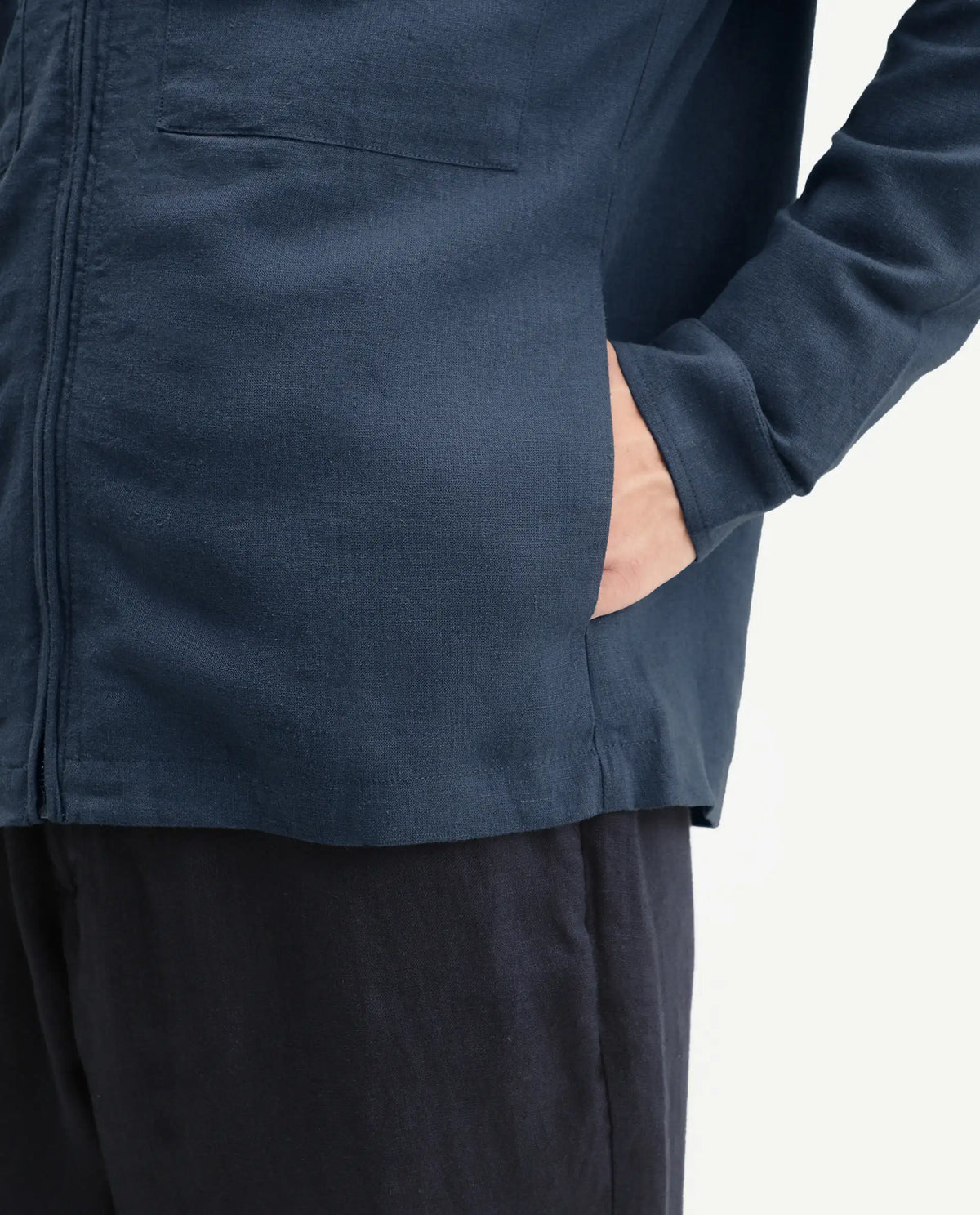 Rare Rabbit Men's Jomo-T-Aw26 Dusky Blue Linen Blend Spread Collar Relaxed Plain Shacket
