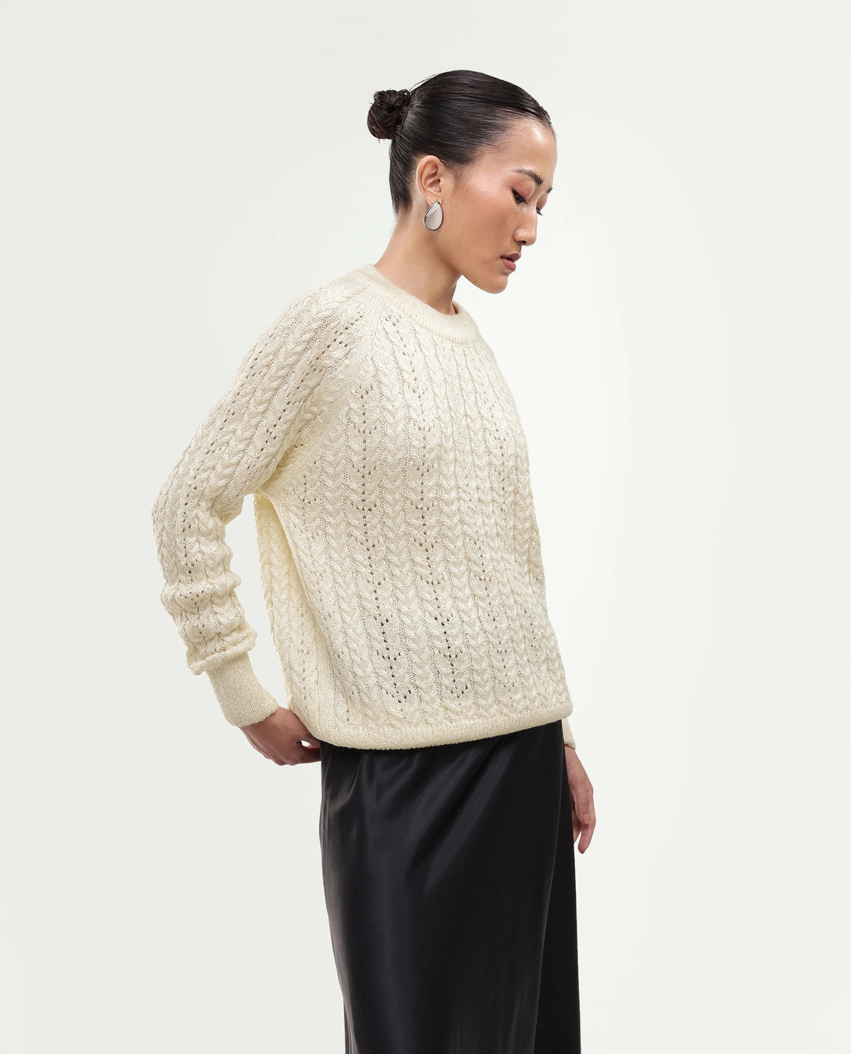 Rareism Women's Leseq Off White Polyester Blend Pull-On Relaxed Fit Plain Sweater