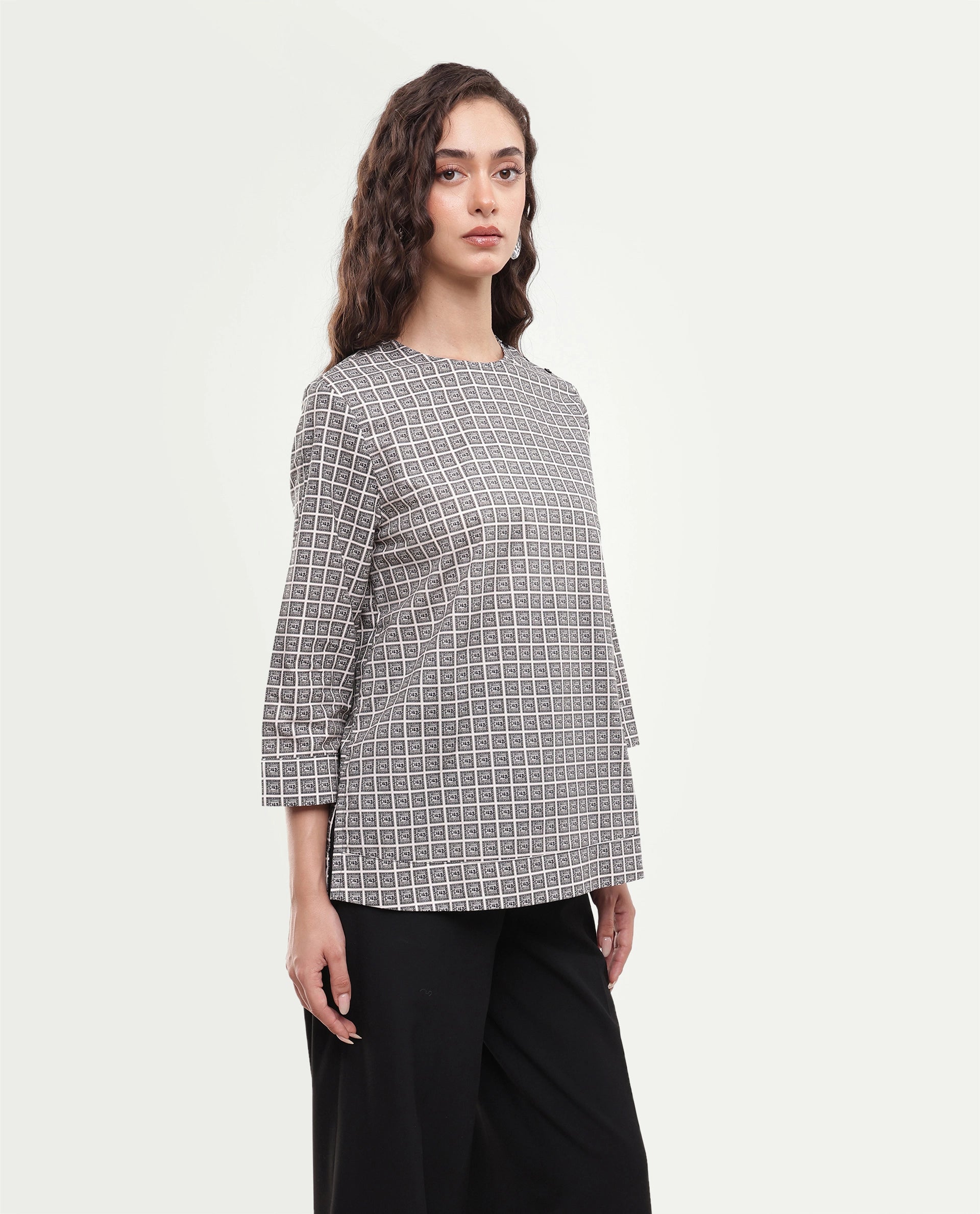 Rareism Women's Mahj Beige Geometric Cotton A-Line Three Quarter Sleeve Top