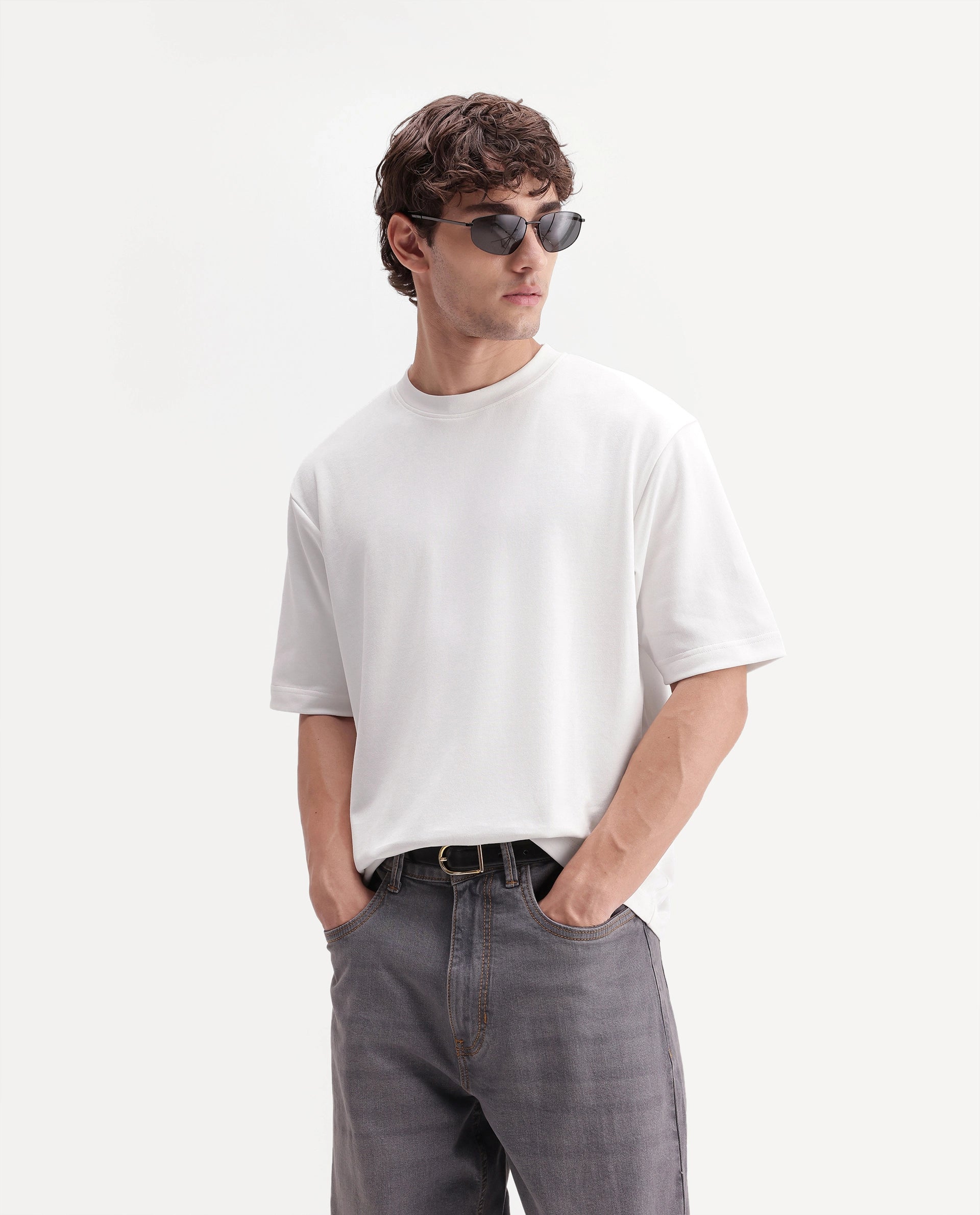 Rare Rabbit Men's Kopa Primary White Cotton Blend Crew Neck Regular Plain T-Shirt