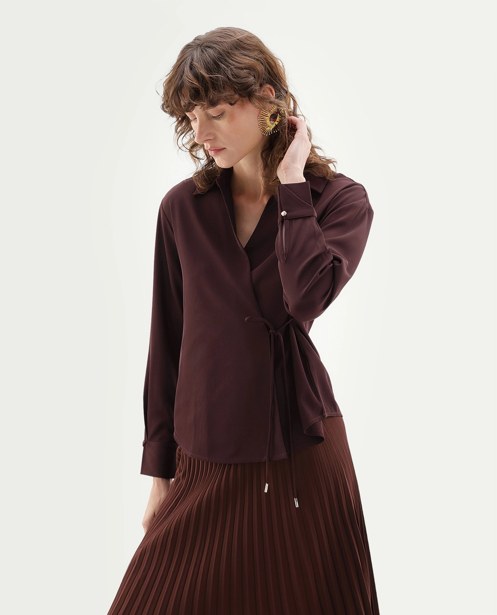 Rareism Women's Qansu-T Primary Brown Polyester Spread Collar Wrap Plain Top