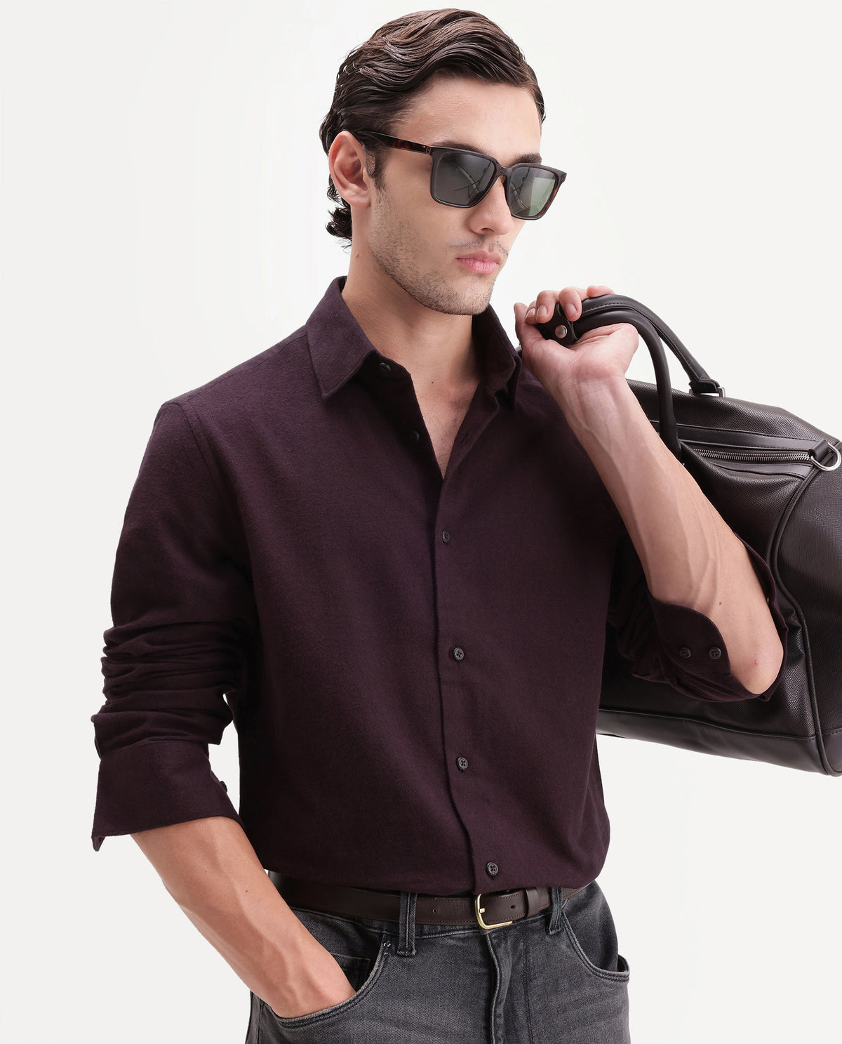 Rare Rabbit Men's Carlos D Dark Red Chambray twill Spread Collar Regular Plain Shirt