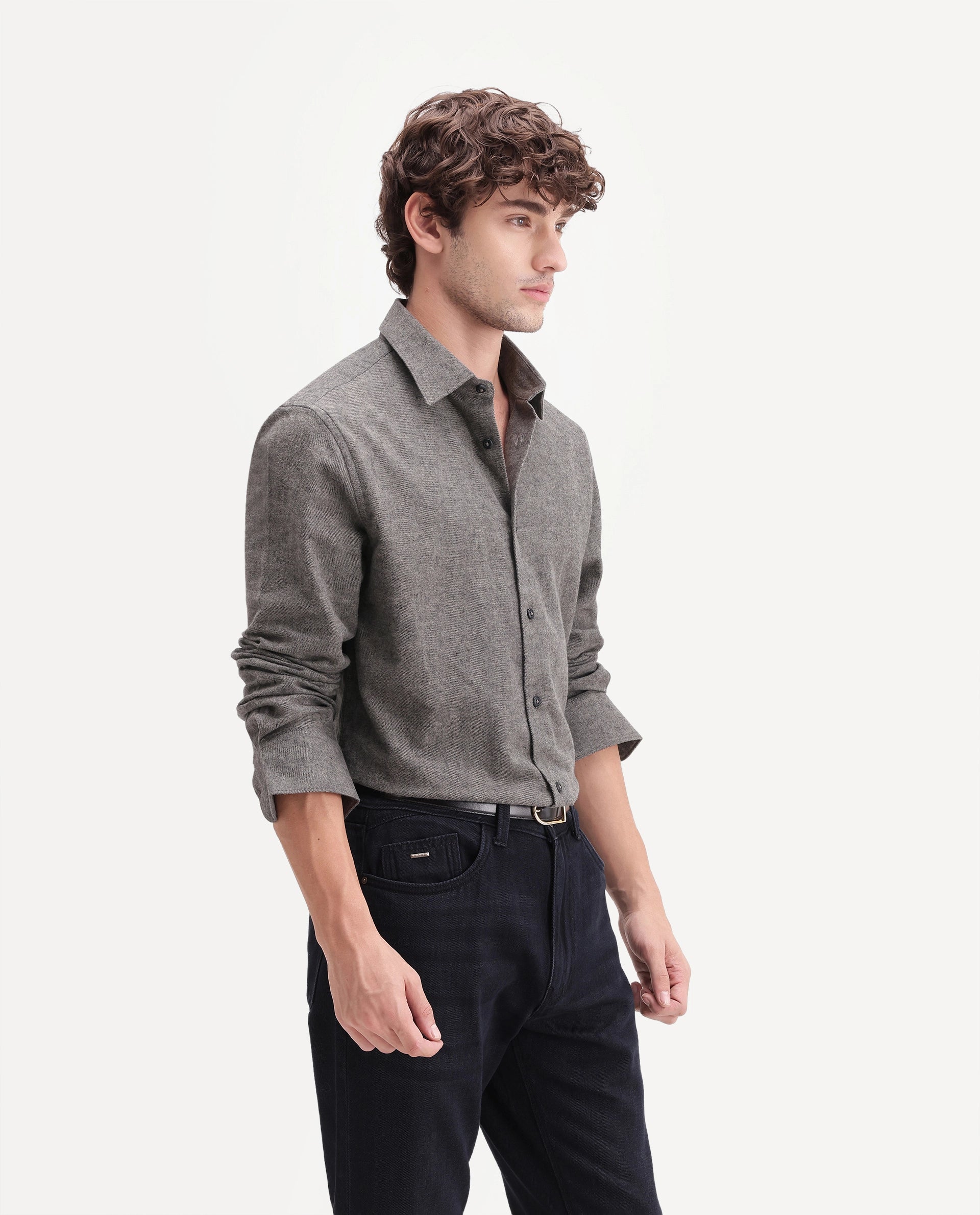Rare Rabbit Men's Carlos D Brown chambray twill Spread Collar Regular Plain Shirt