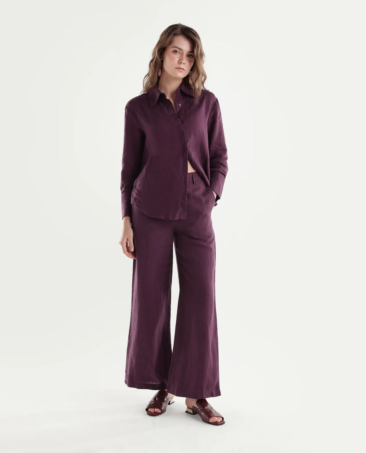 Rareism Women's Rubon-B Dusky Maroon 100% Linen Wide Leg Plain Trouser