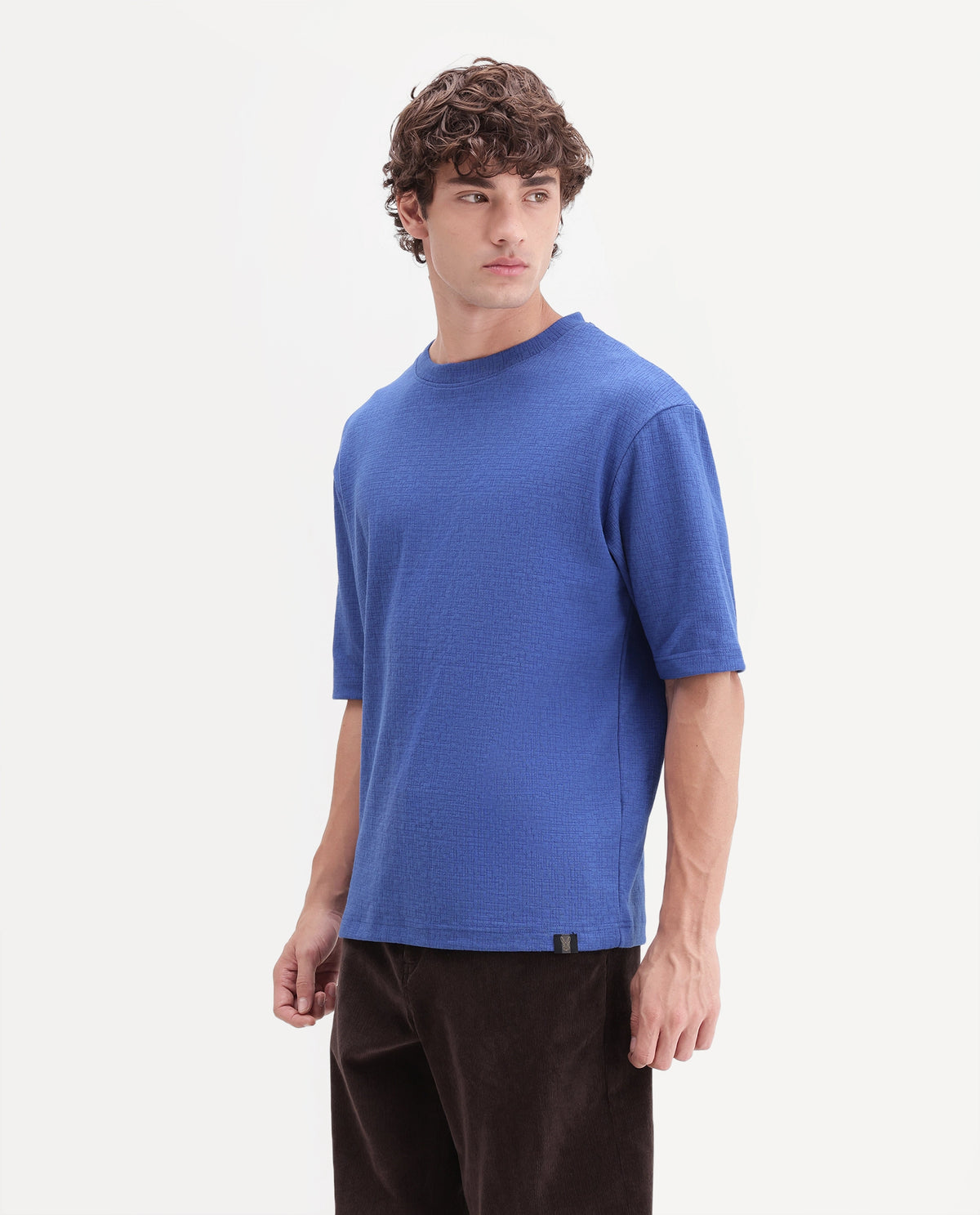 Rare Rabbit Men's Rodo Blue Cotton Blend Crew Neck Regular Plain T-Shirt