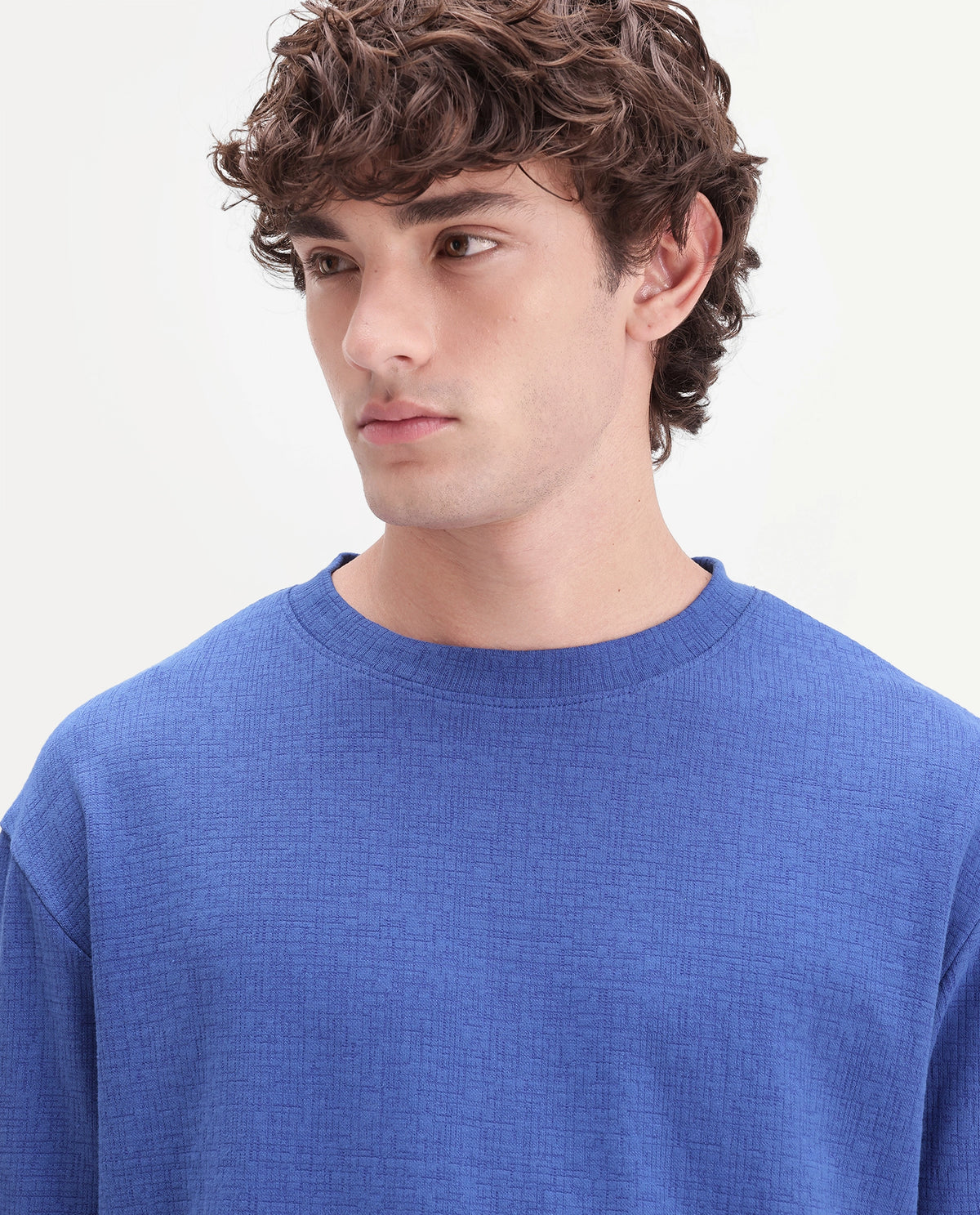 Rare Rabbit Men's Rodo Blue Cotton Blend Crew Neck Regular Plain T-Shirt