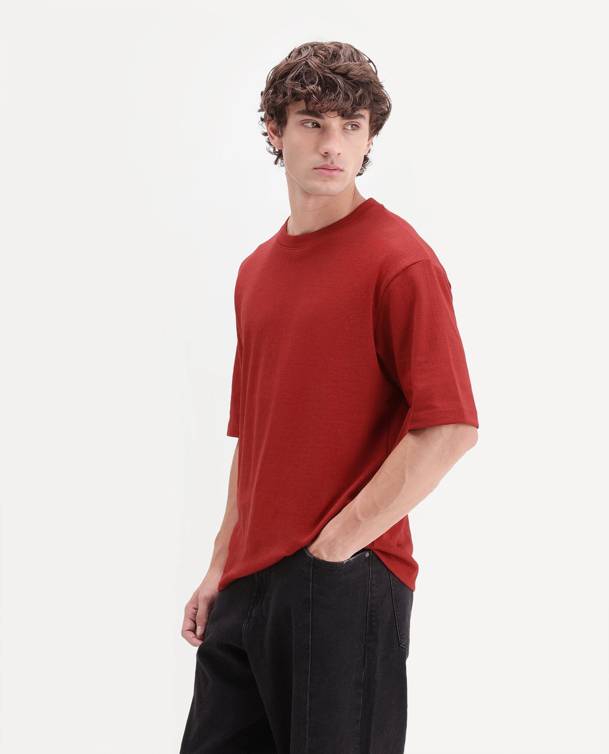 Rare Rabbit Men's Rodo Red Cotton Blend Crew Neck Regular Plain T-Shirt