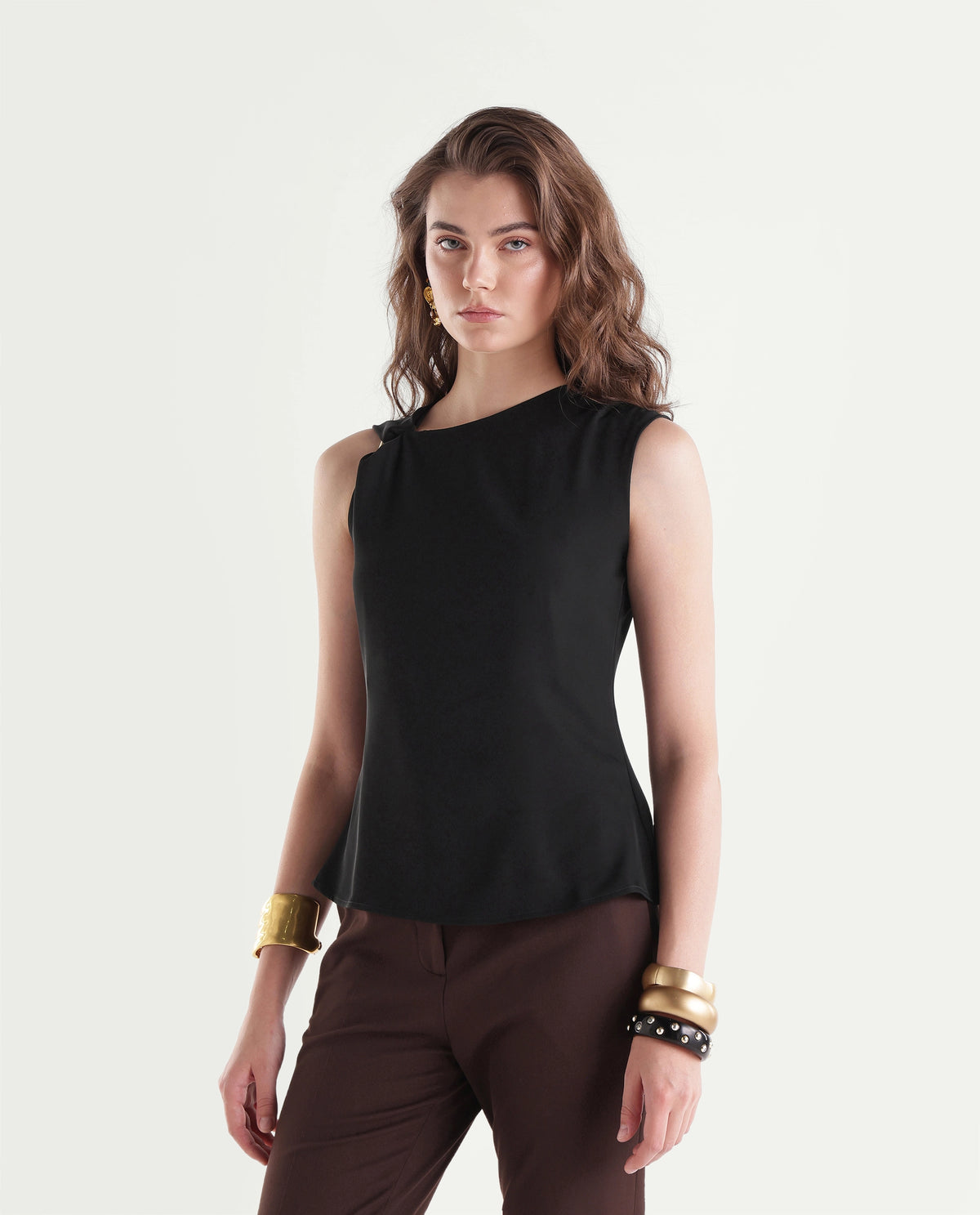 Rareism Women's Ping Black Polyester Crew Neck Regular Plain Top