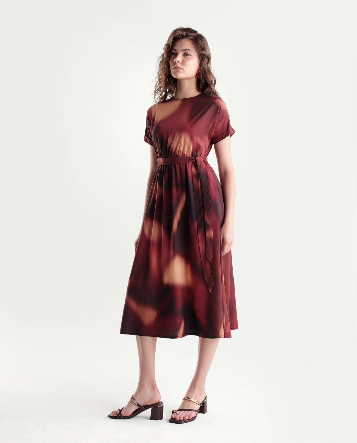 Rareism Women's Sufon Dark Brown Viscose Crew Neck Fit And Flare Abstract Print Dress