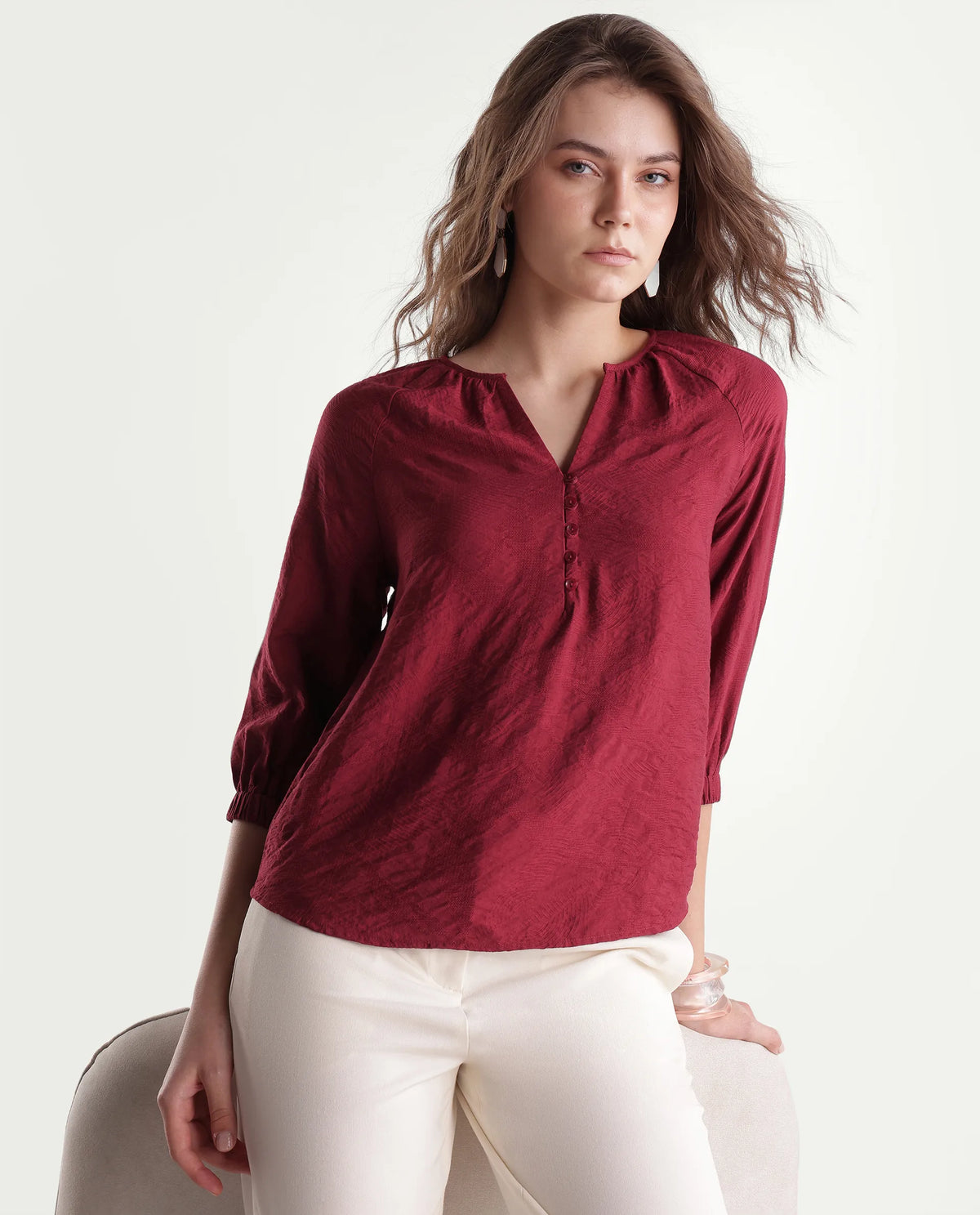 Rareism Women's Bessy Maroon Viscose Blend V-Neck Bodycon Jacquard Top