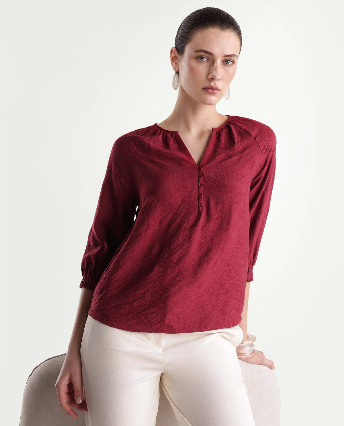 Rareism Women's Bessy Maroon Viscose Blend V-Neck Bodycon Jacquard Top