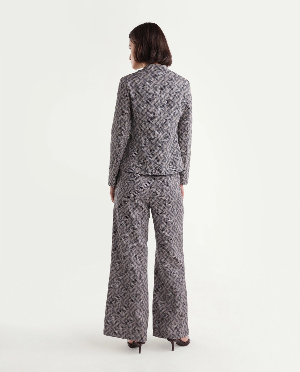 Rareism Women's Onfes-B Dusky Beige Cotton Blend Button And Zip Wide Leg Jacquard Trouser - image 7