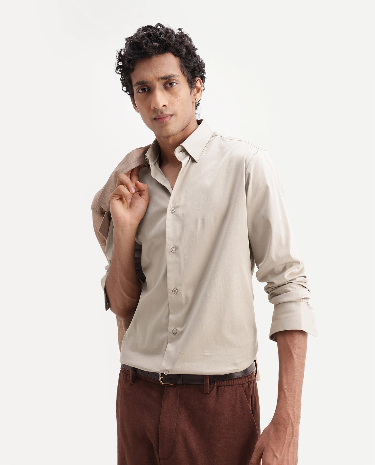 Rare Rabbit Men's Como-Ss27 Dusky Beige Cotton Blend Spread Collar Regular Plain Shirt - image 5