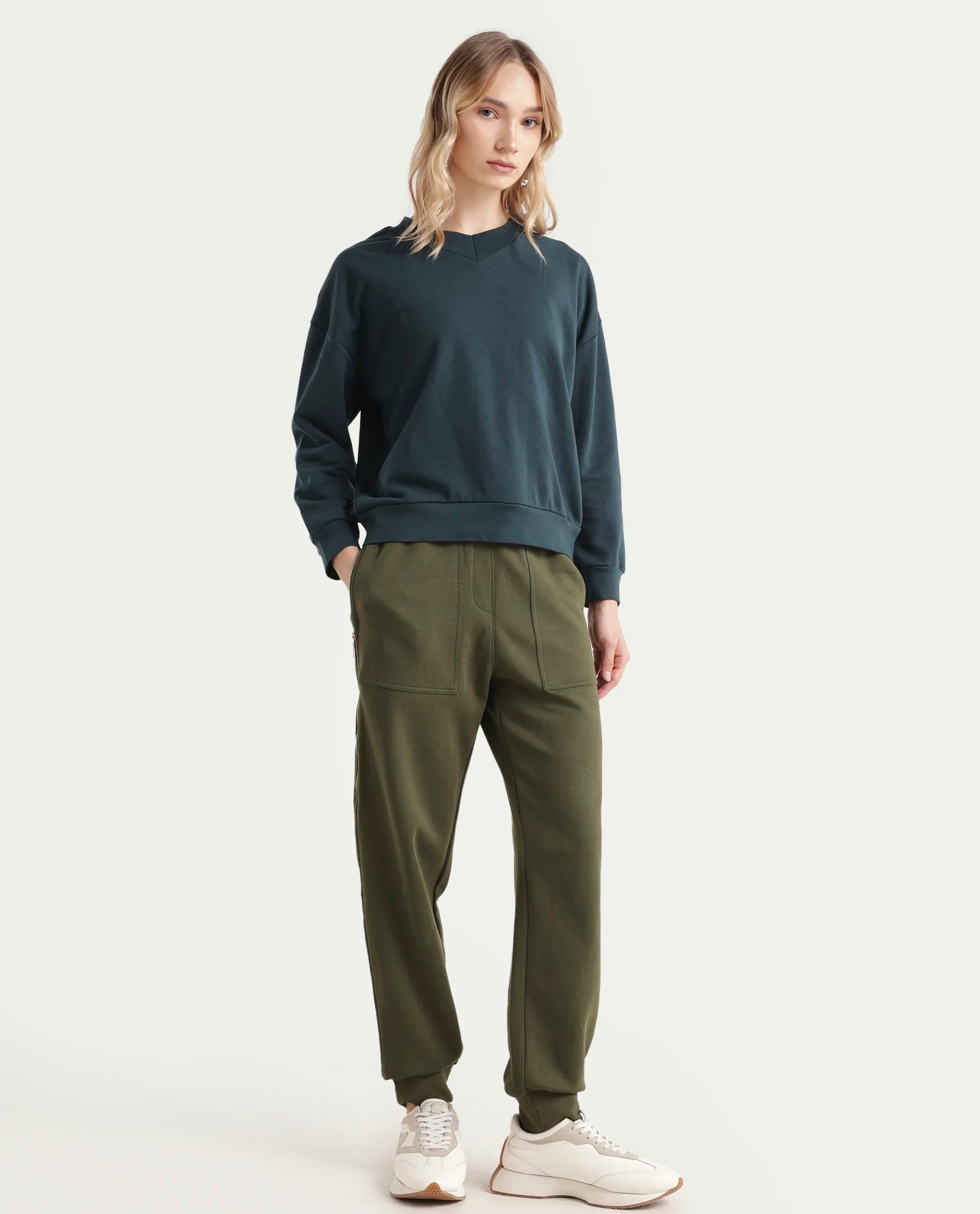 Rareism Women's Saints Olive Cotton Blend Plain Ankle Length Regular Fit Track Pant