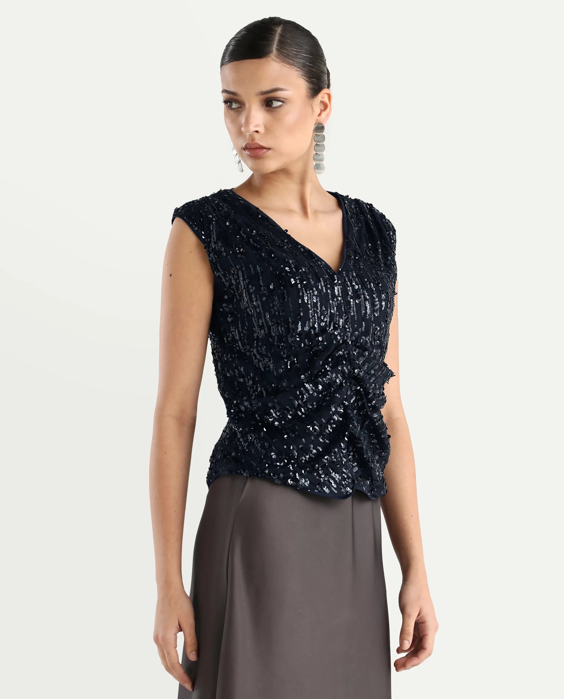 Rareism Women's Saot Metallic Navy Knit V-Neck Plain Sleeveless Regular Fitted Top