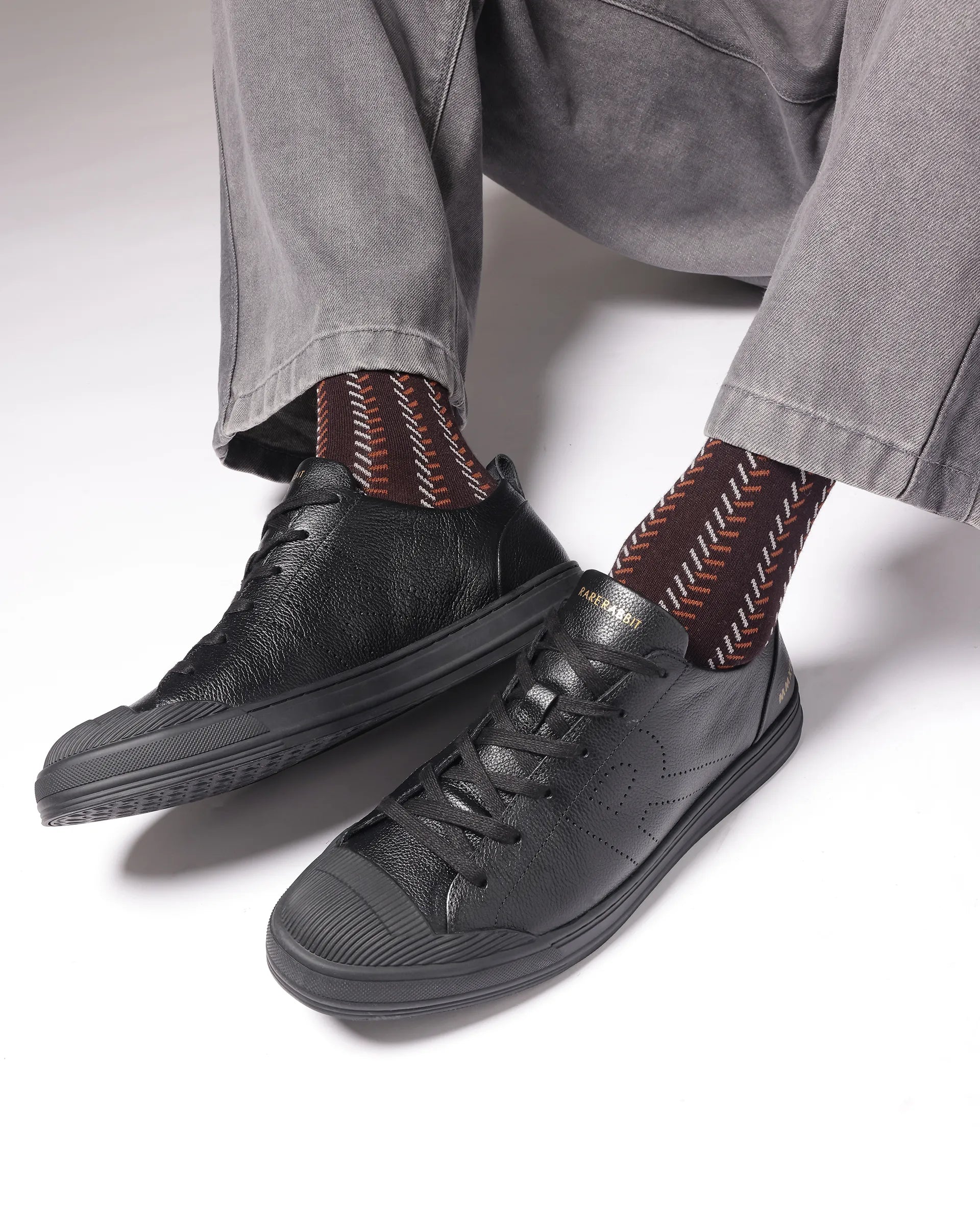 Rare Rabbit Mens Sauron Pro Black Premium Milled Leather Lace Up Low Top Round Toe Sneaker Shoes