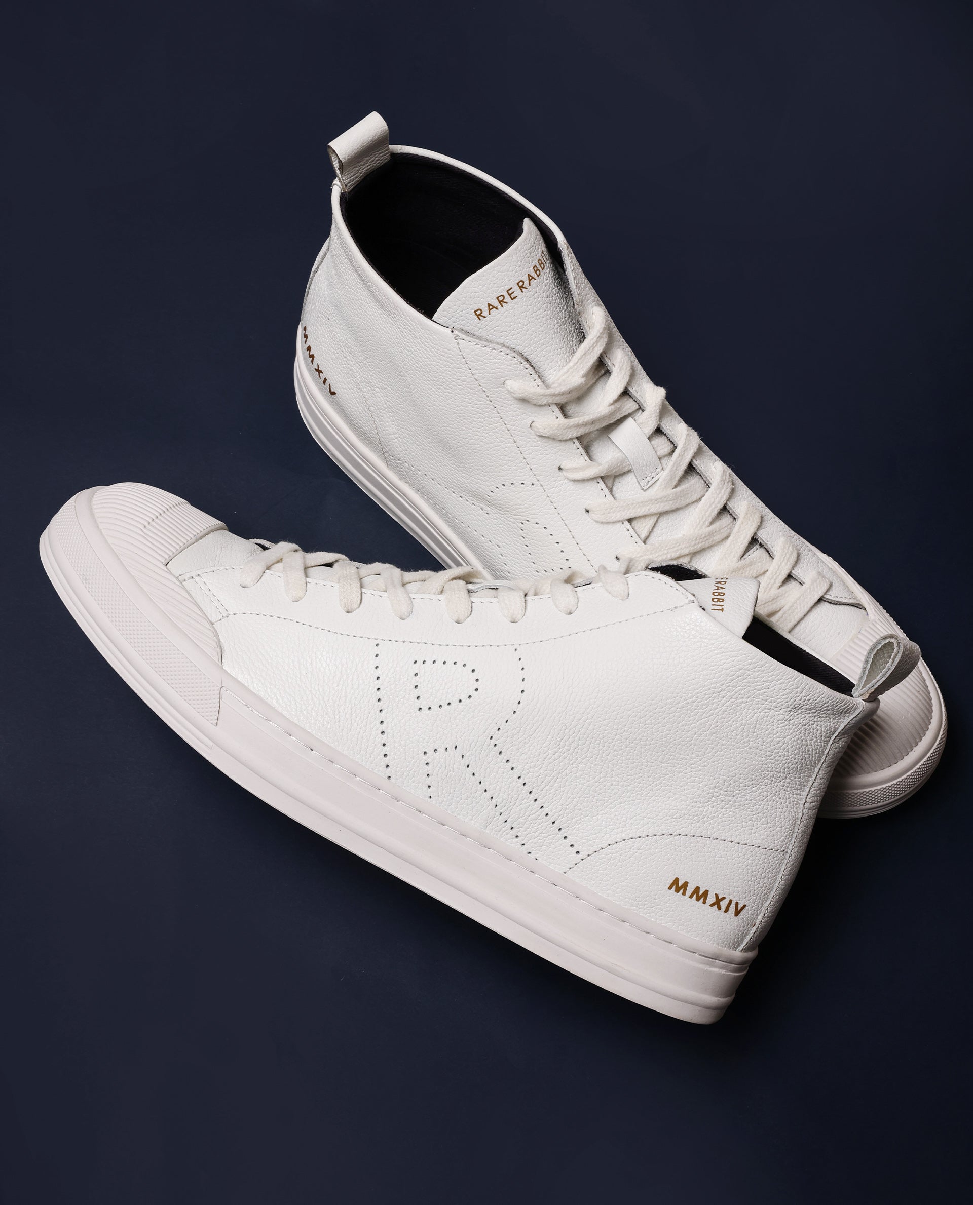 Rare Rabbit Mens Sauron Pro White Premium Milled Leather Lace Up Low Top Round Toe Sneaker Shoes