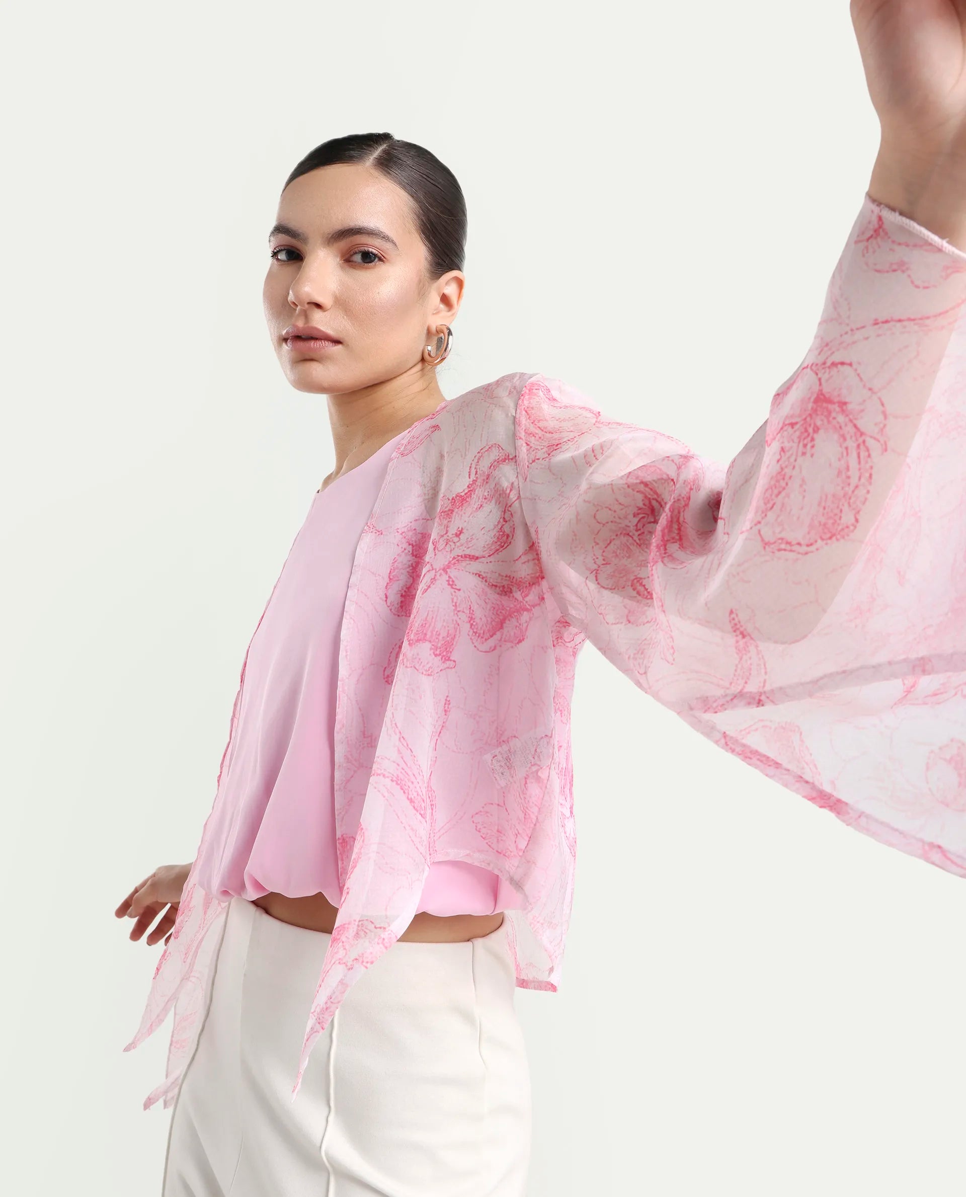 Rareism Women's Savona Multi Polyester Collarless Abstract Print Flared Sleeve Relaxed Fit Shrug