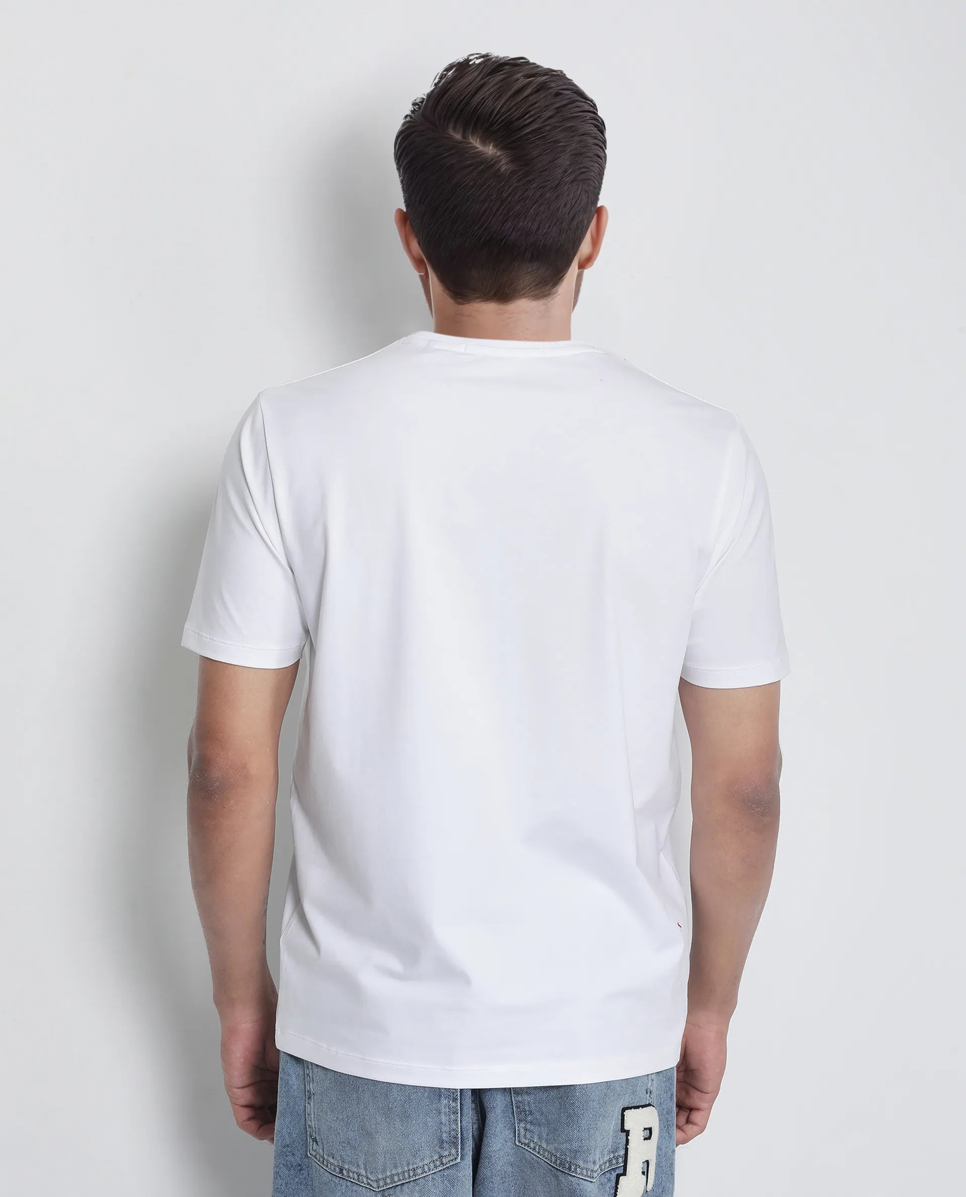 Rare Rabbit Men Saw White Cotton Lycra Fabric Short Sleeve Crew Neck Slip-On Plain T-Shirt