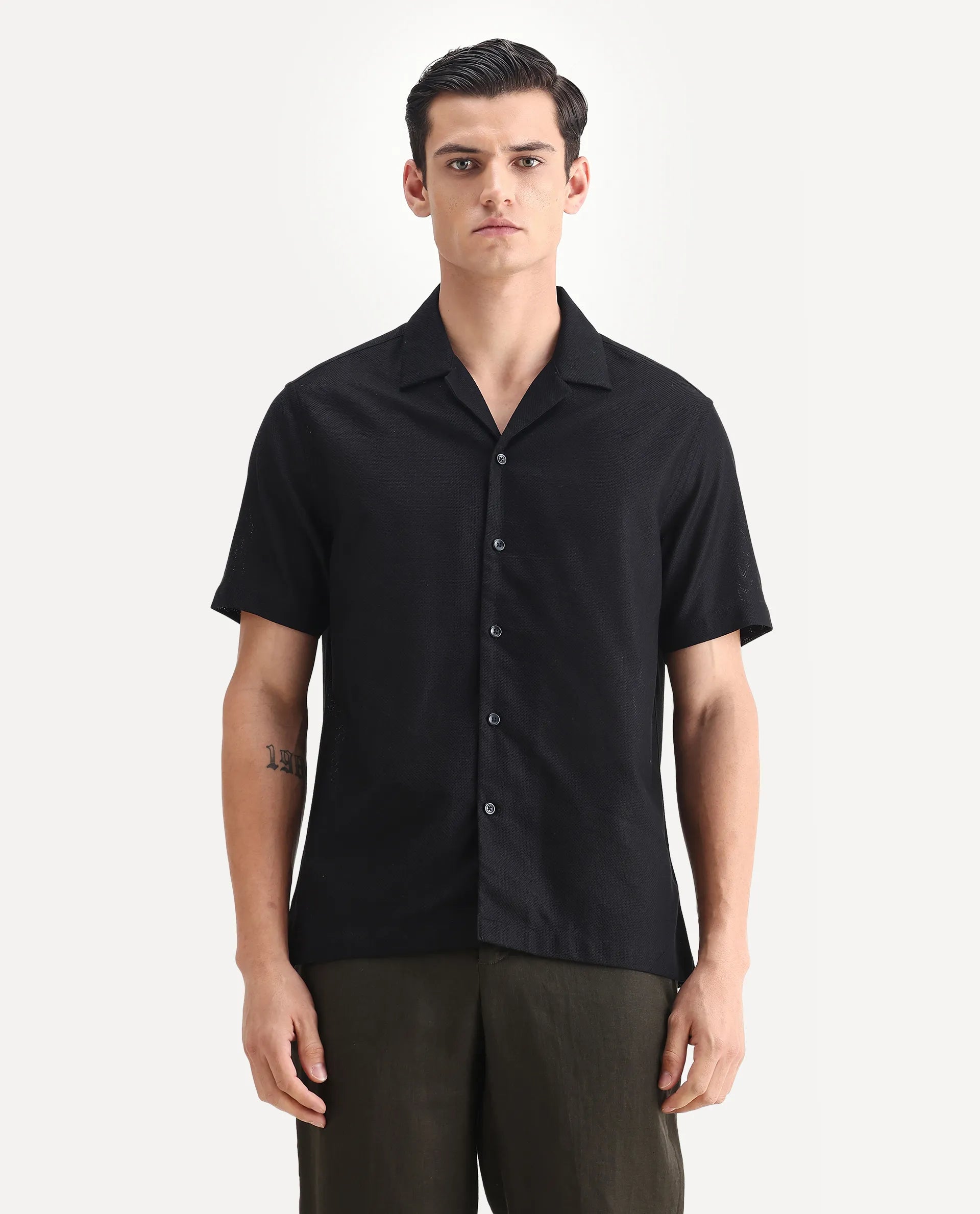 Rare Rabbit Men's Sirayo Black Cotton Blend Plain Boxy Fit Half Sleeve Cuban Collar Shirt