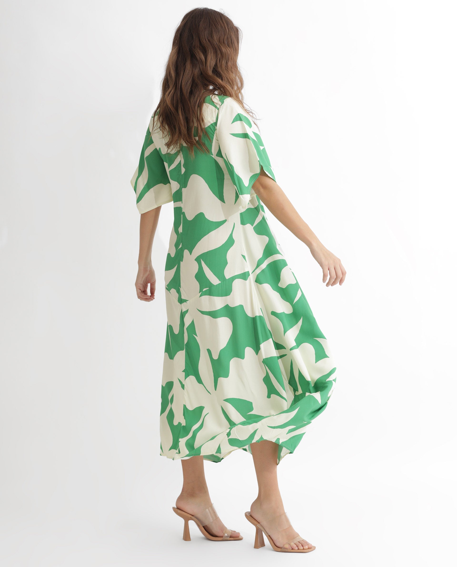 Rareism Women Slager Green Abstract Print Round Neck With Key Hole Button Half Sleeves And Pocket Midi Dress