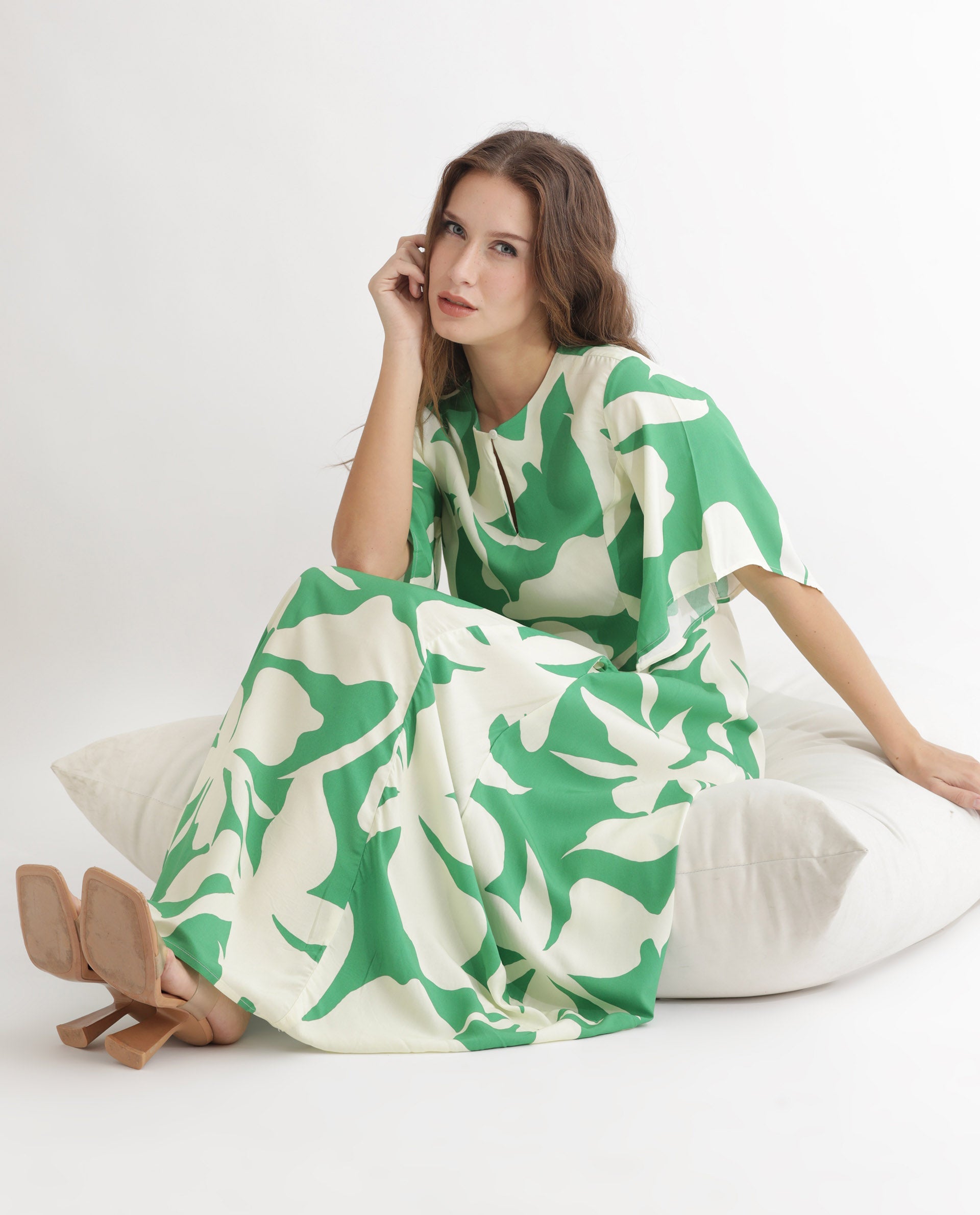 Rareism Women Slager Green Abstract Print Round Neck With Key Hole Button Half Sleeves And Pocket Midi Dress