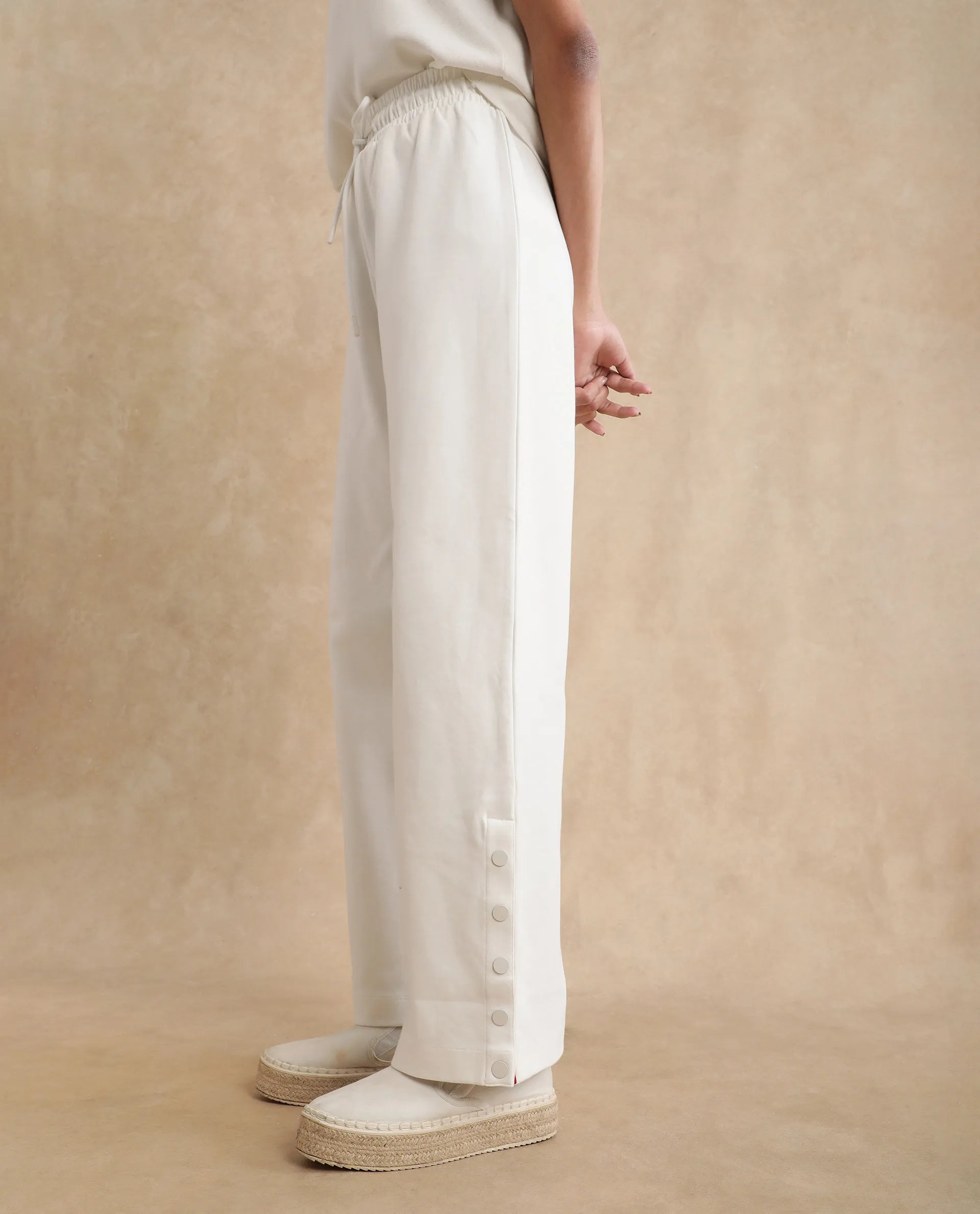 Rareism Women Slite White Cotton Fabric Relaxed Fit Plain Trouser