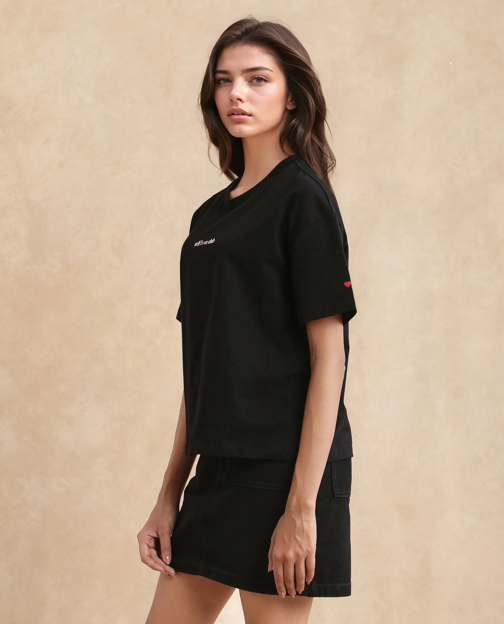 Rareism Women Sompri Black Crew Neck Boxy Fit Graphic Print T-Shirt