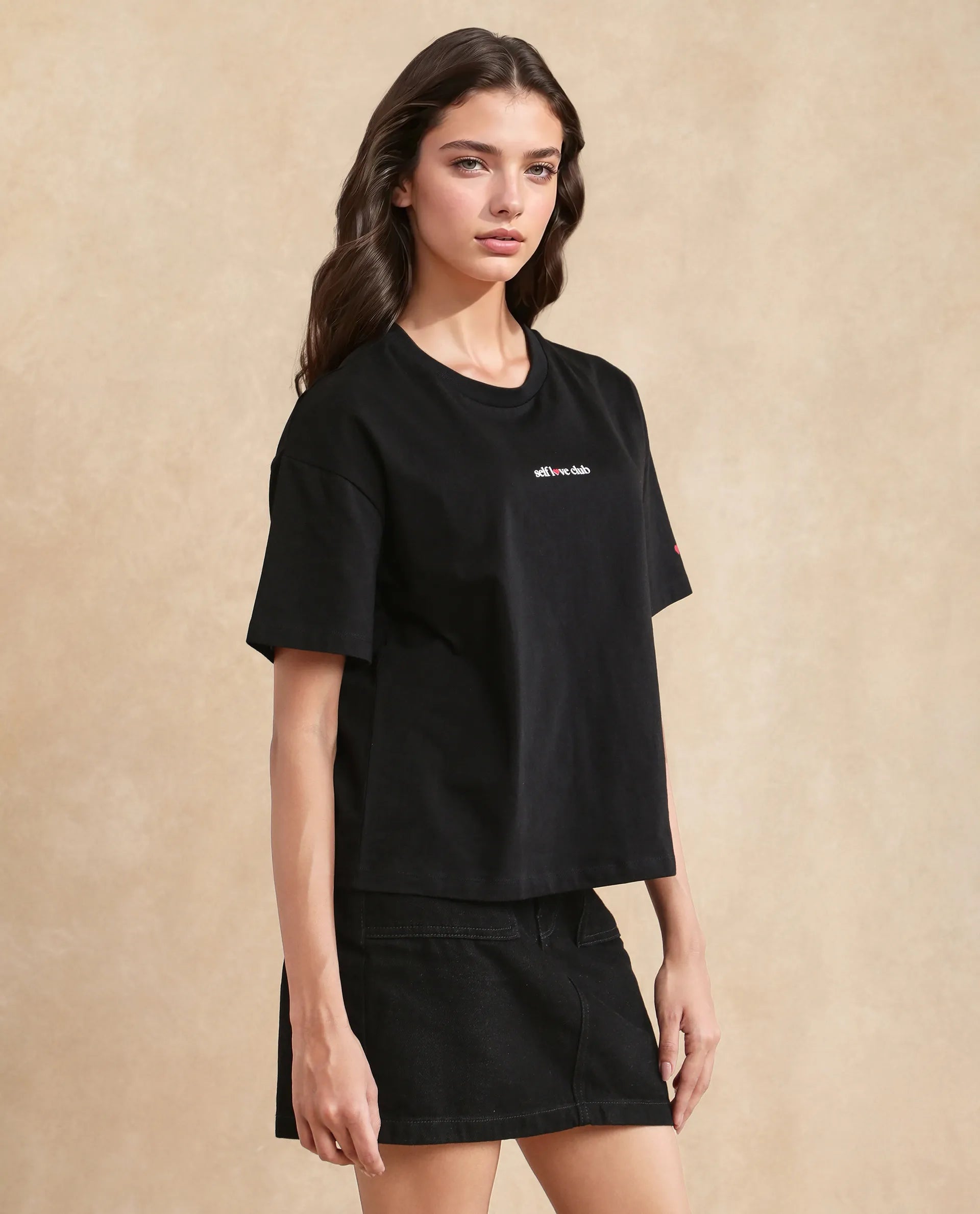 Rareism Women Sompri Black Crew Neck Boxy Fit Graphic Print T-Shirt