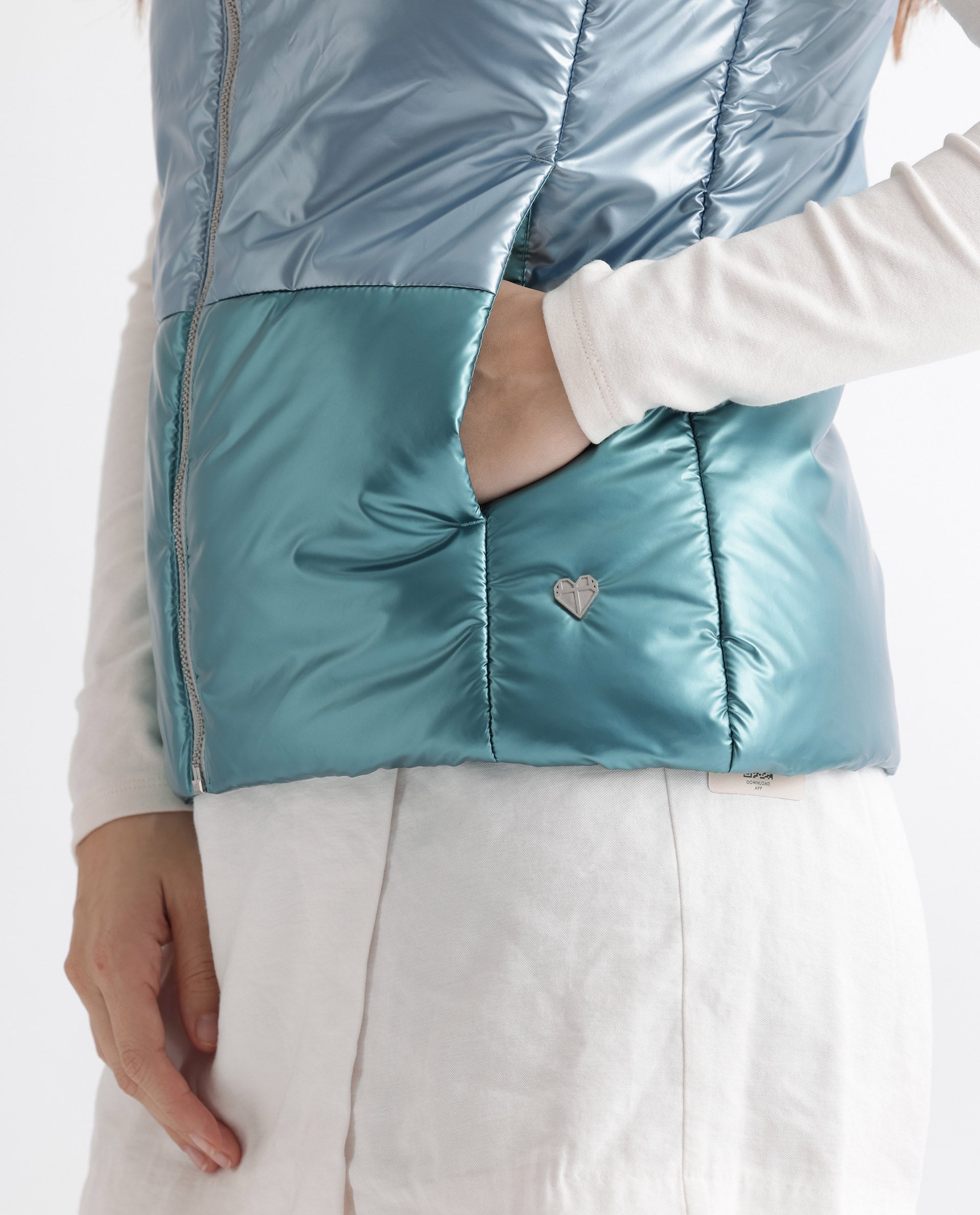 Rareism Women Sophia Silver Polyester Fabric Sleeveless Solid High Neck Jacket