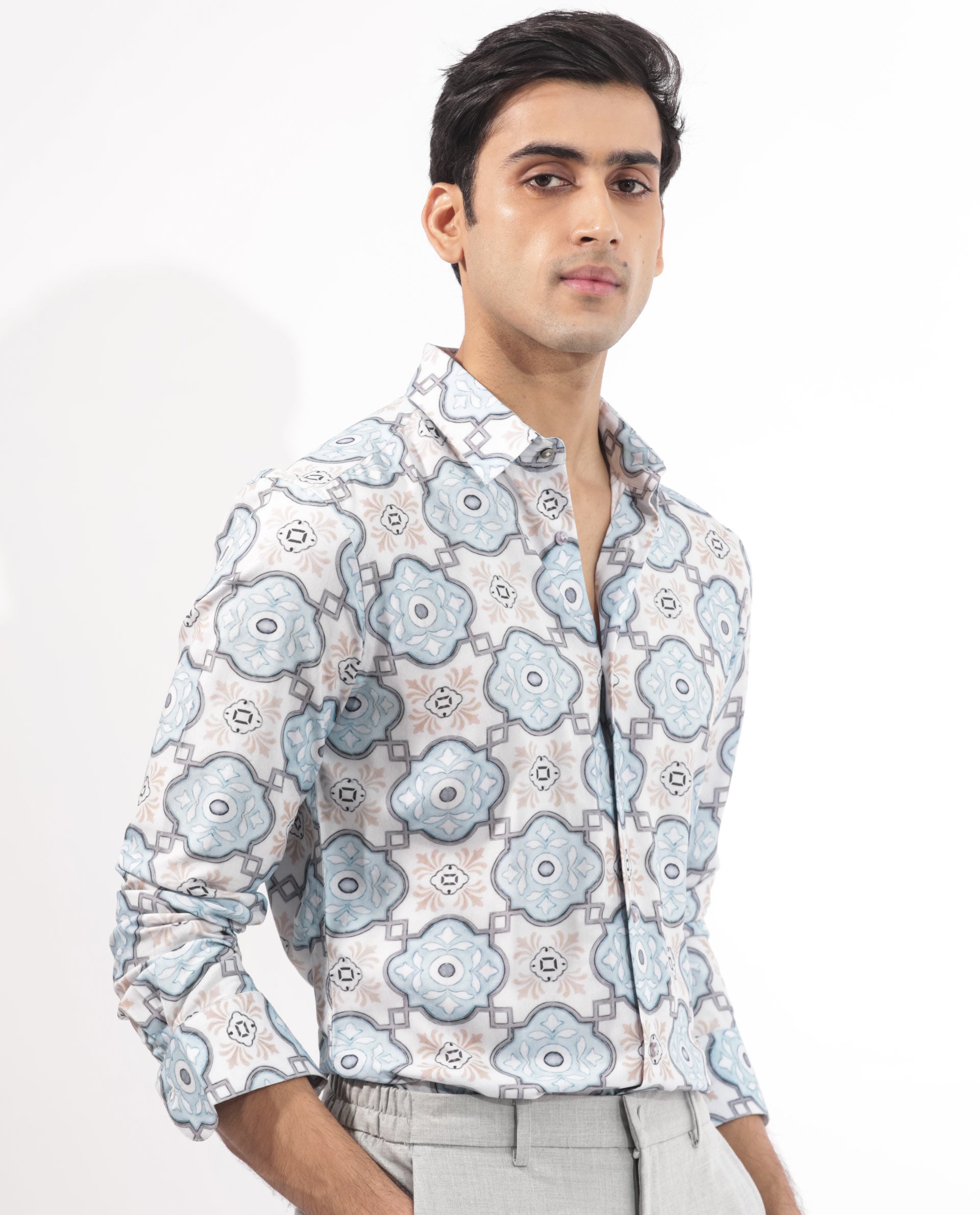 Rare Rabbit Mens Soren Pastel Multi Viscose Fabric Full Sleeves Abstract Floral Print Shirt