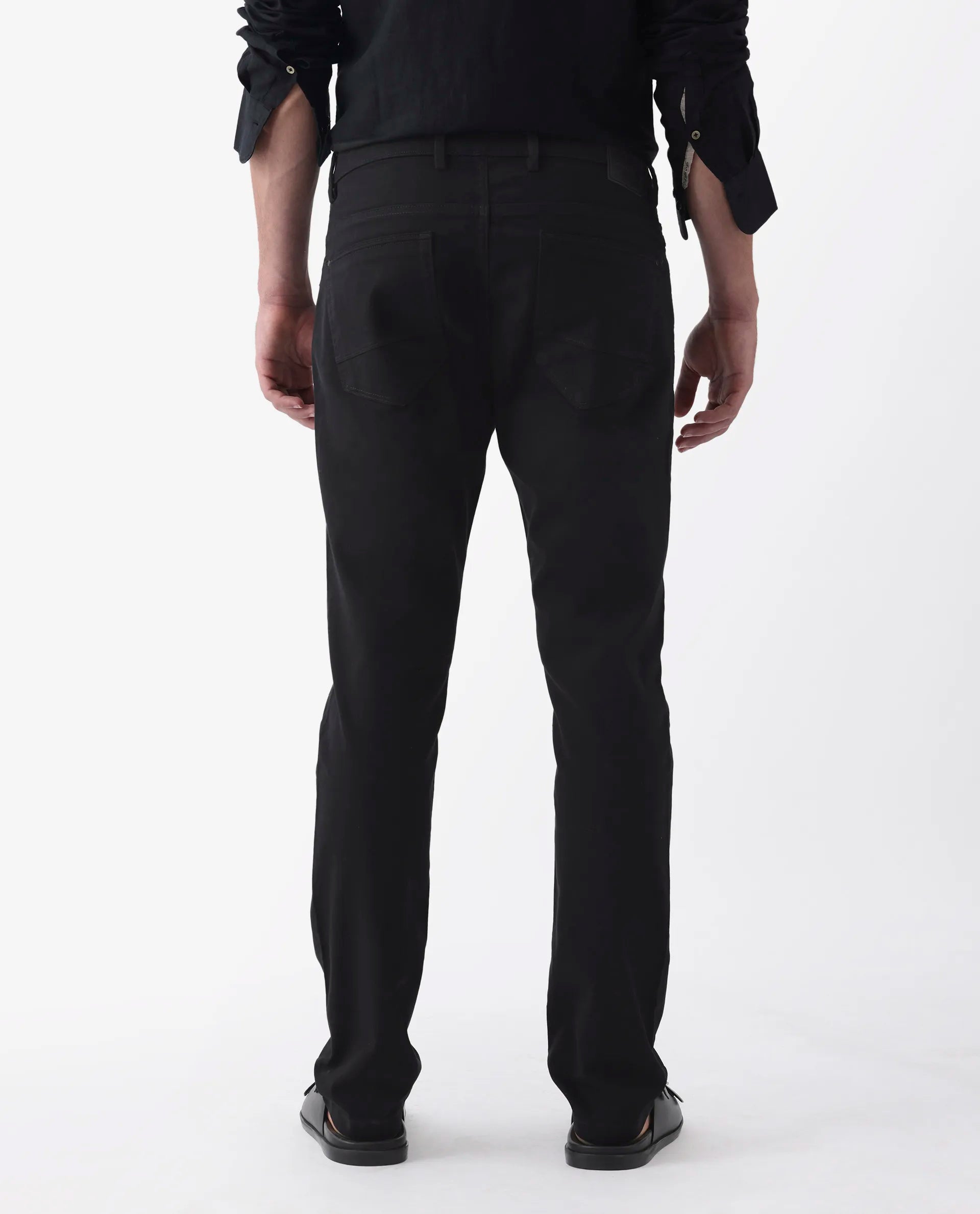 Rare Rabbit Men's Spoke 24 Black Cotton Blend Plain Regular Fit Trouser